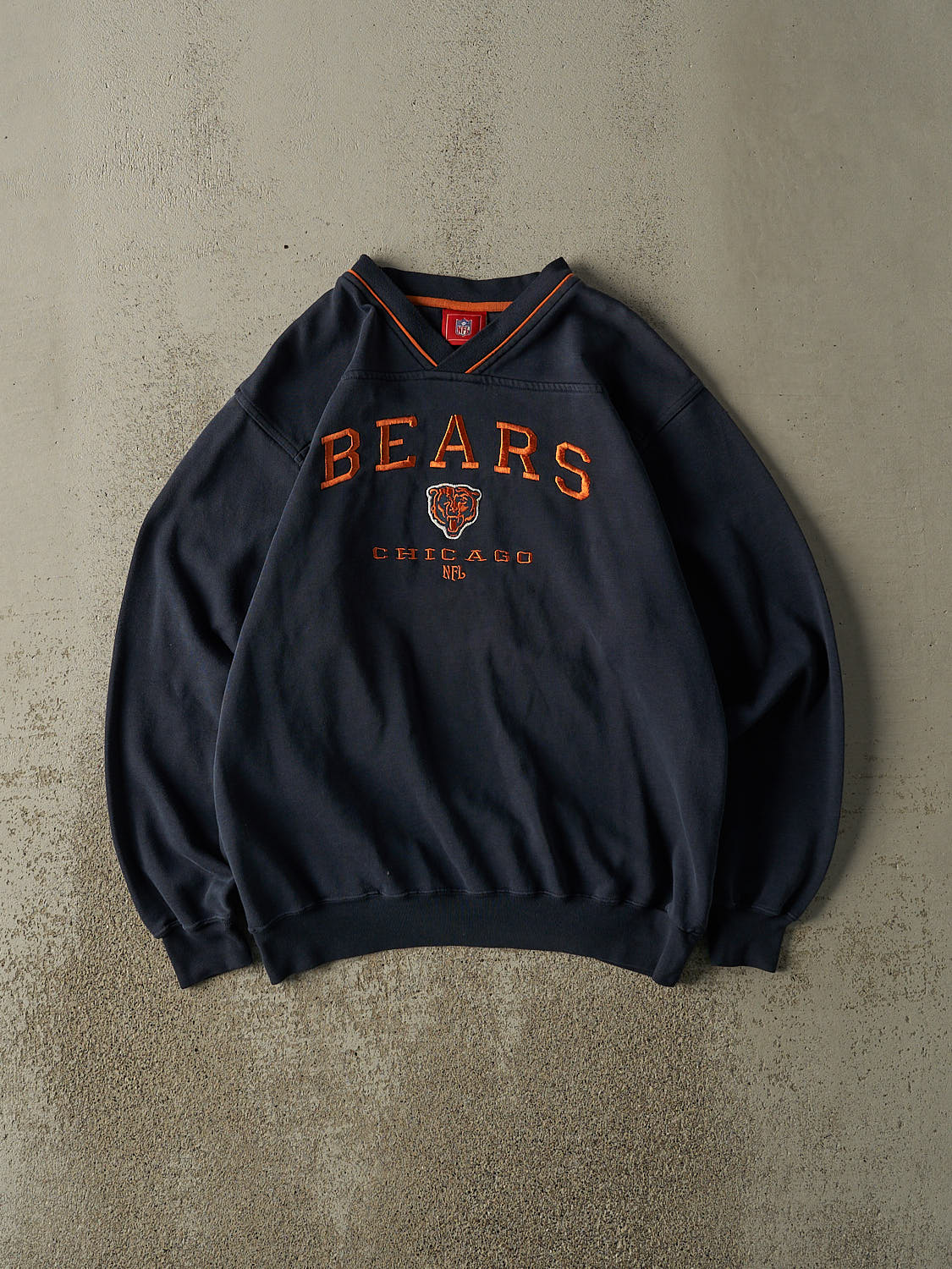 Vintage 90s Navy Blue Chicago Bears Embroidered Crewneck (M/L)