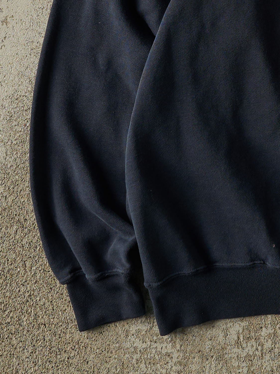 Vintage 90s Navy Blue Chicago Bears Embroidered Crewneck (M/L)