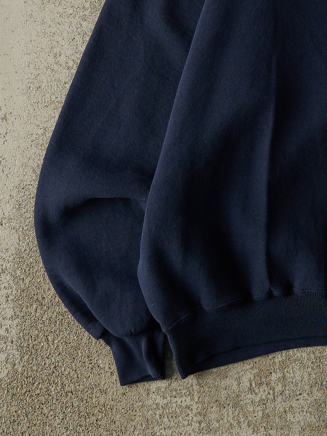 Vintage 90s Navy Blue Russell Athletic Blank Crewneck (L/XL)