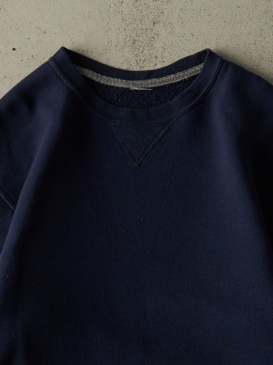 Vintage Y2K Navy Blue Russell Athletic Blank Crewneck (M/L)