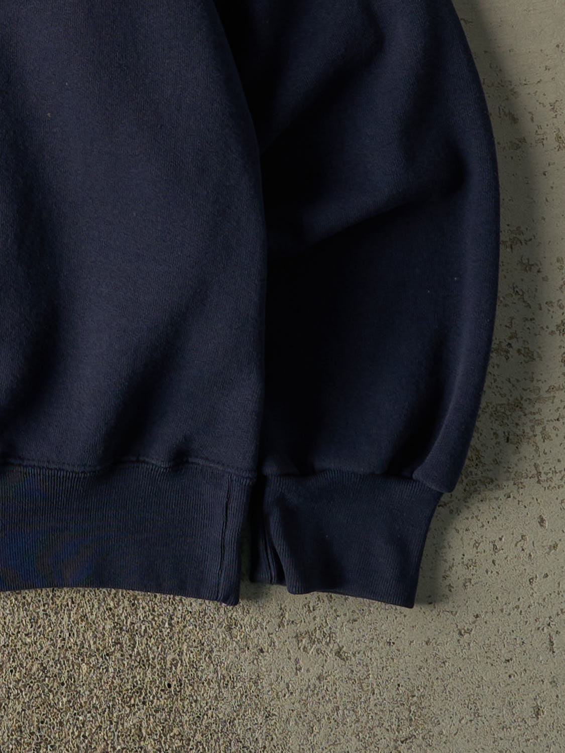 Vintage 90s Navy Blue University of Michigan Wolverines Embroidered Crewneck (L/XL)