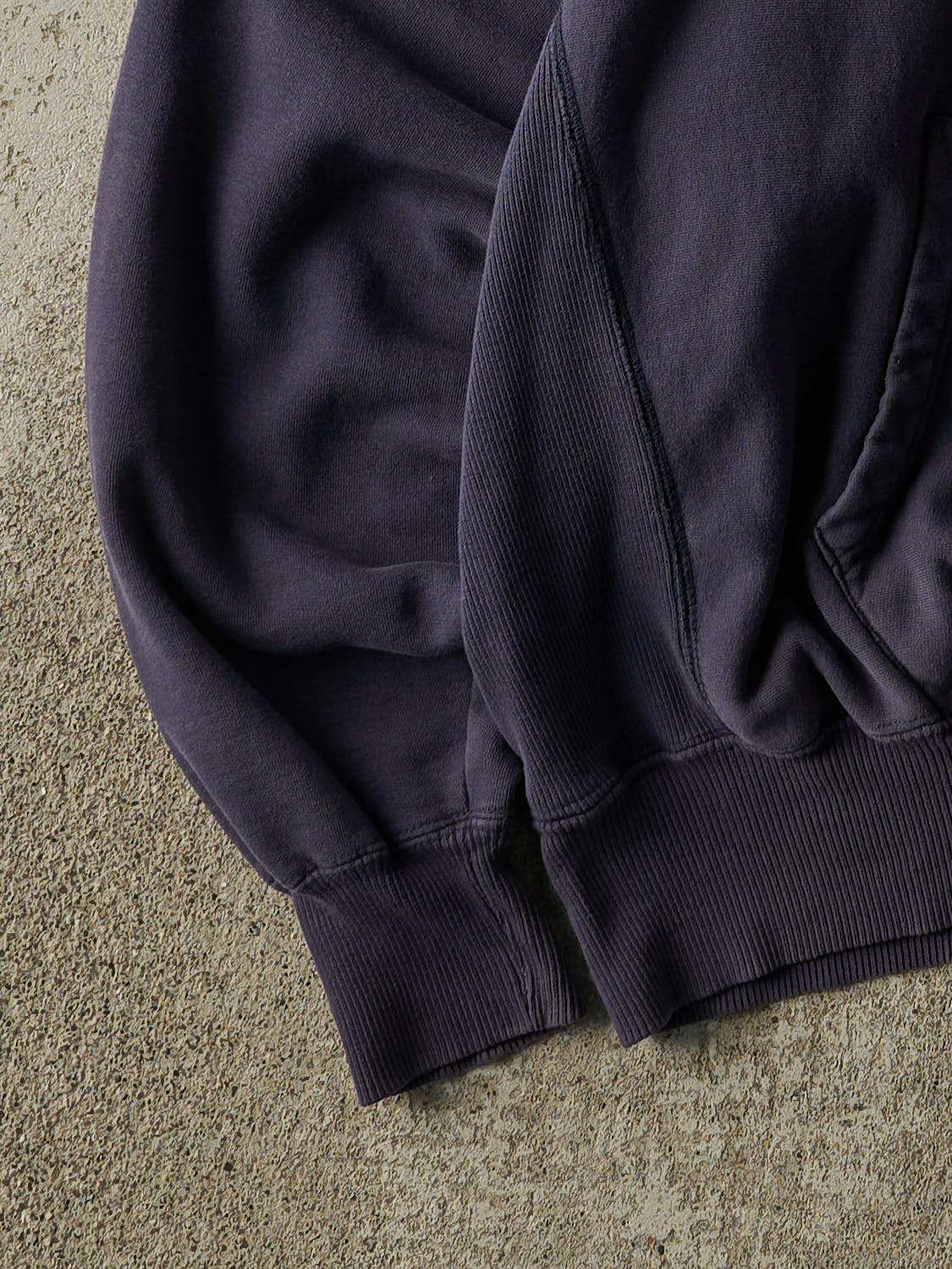 Vintage 90s Navy Blue University of Notre Dame Embroidered Hoodie (L/XL)
