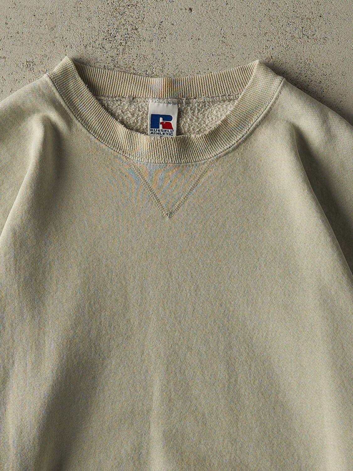 Vintage 90s Beige Russell Athletic Blank Boxy Crewneck (L/XL)