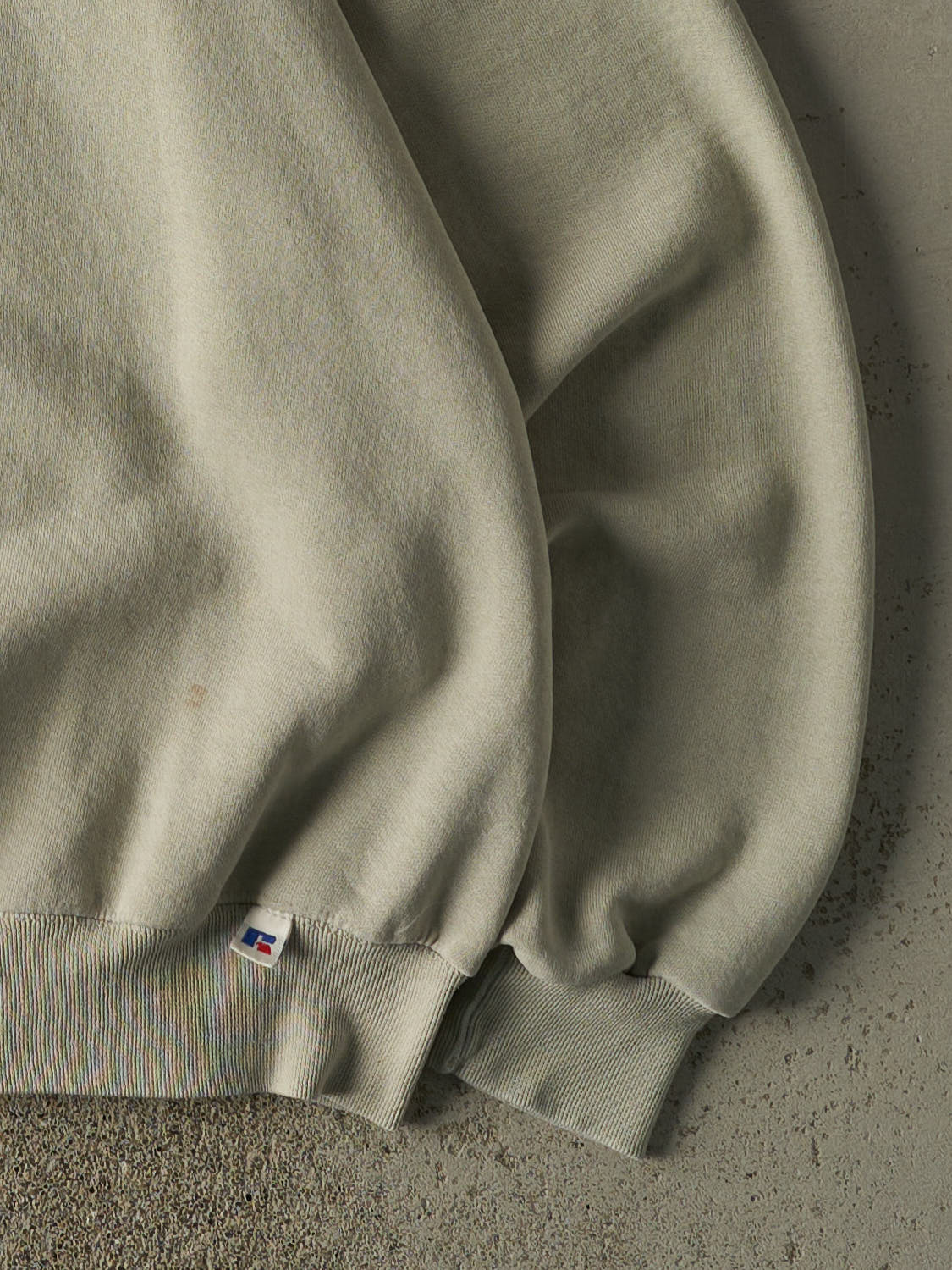 Vintage 90s Beige Russell Athletic Blank Boxy Crewneck (L/XL)