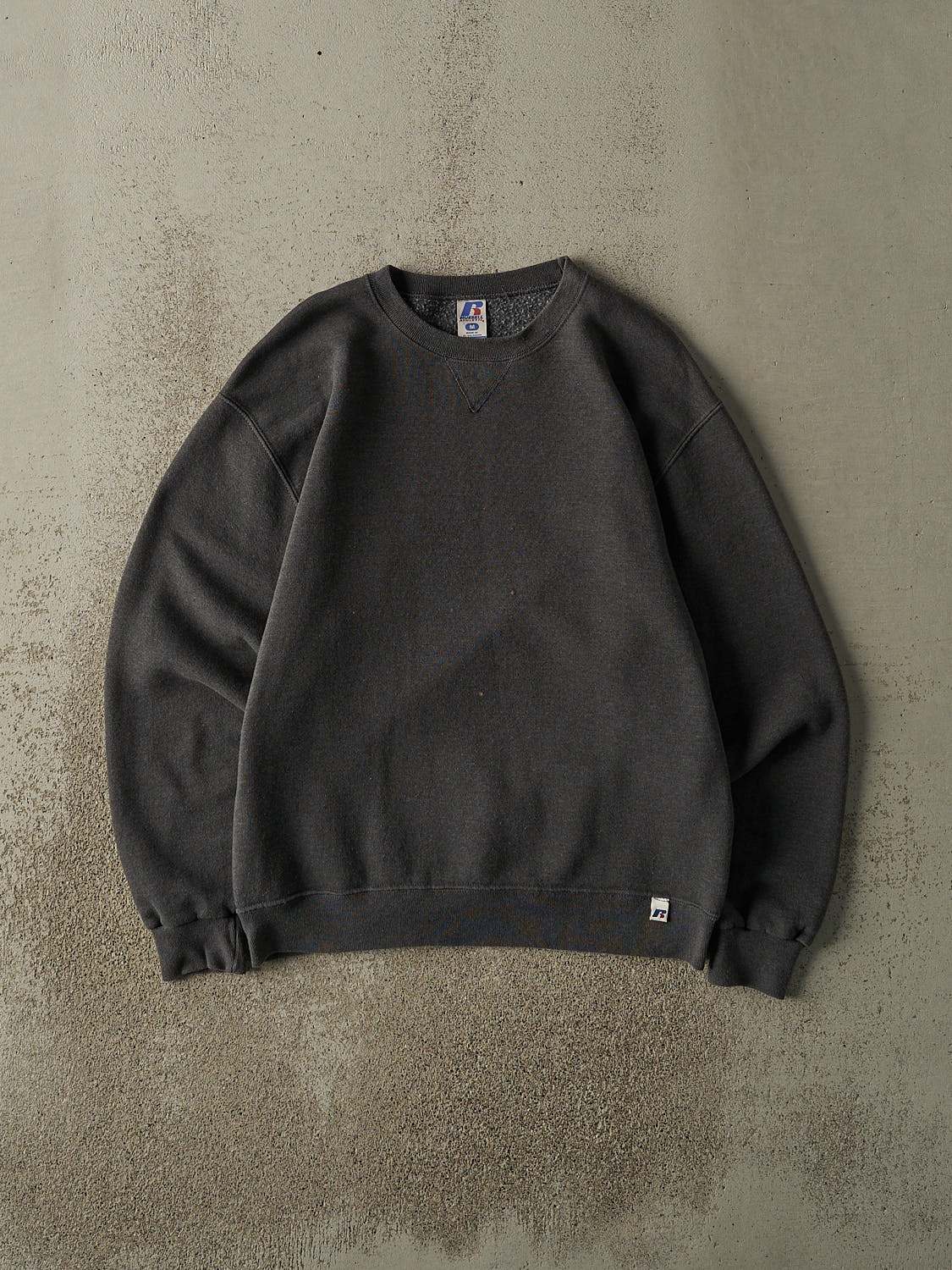 Vintage Y2K Charcoal Grey Russell Athletic Blank Crewneck (M)