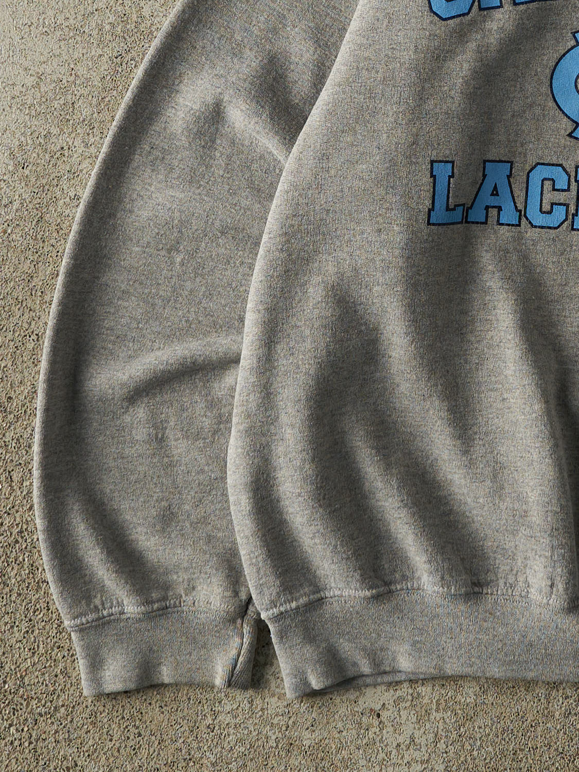 Vintage 90s Grey University of North Carolina Lacrosse Crewneck (S/M)