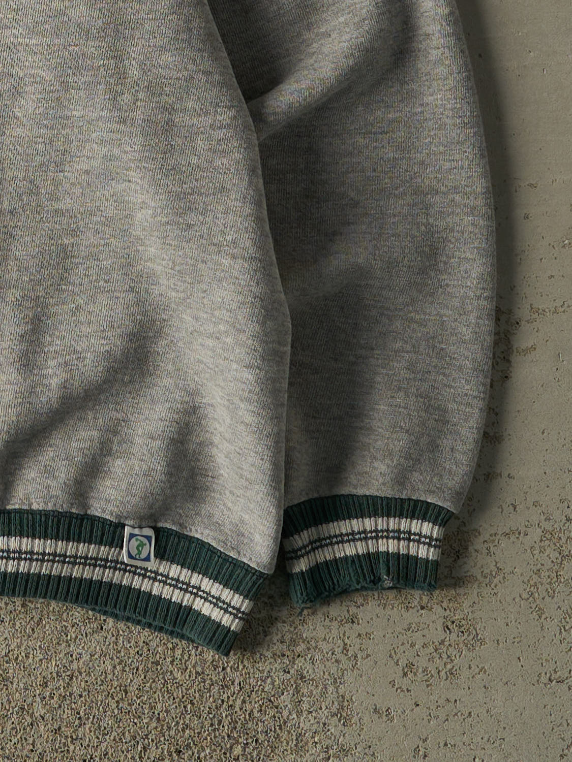 Vintage 90s Grey Discus Athletic Ribbed Crewneck (S)