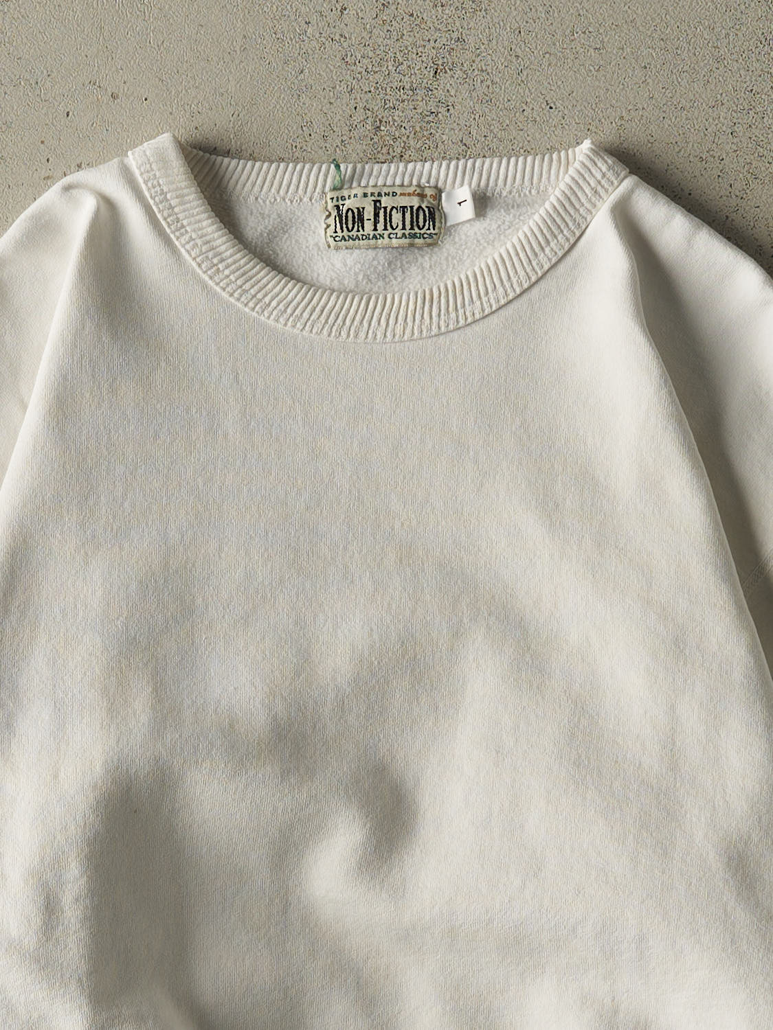 Vintage 90s White Blank Crewneck (L)