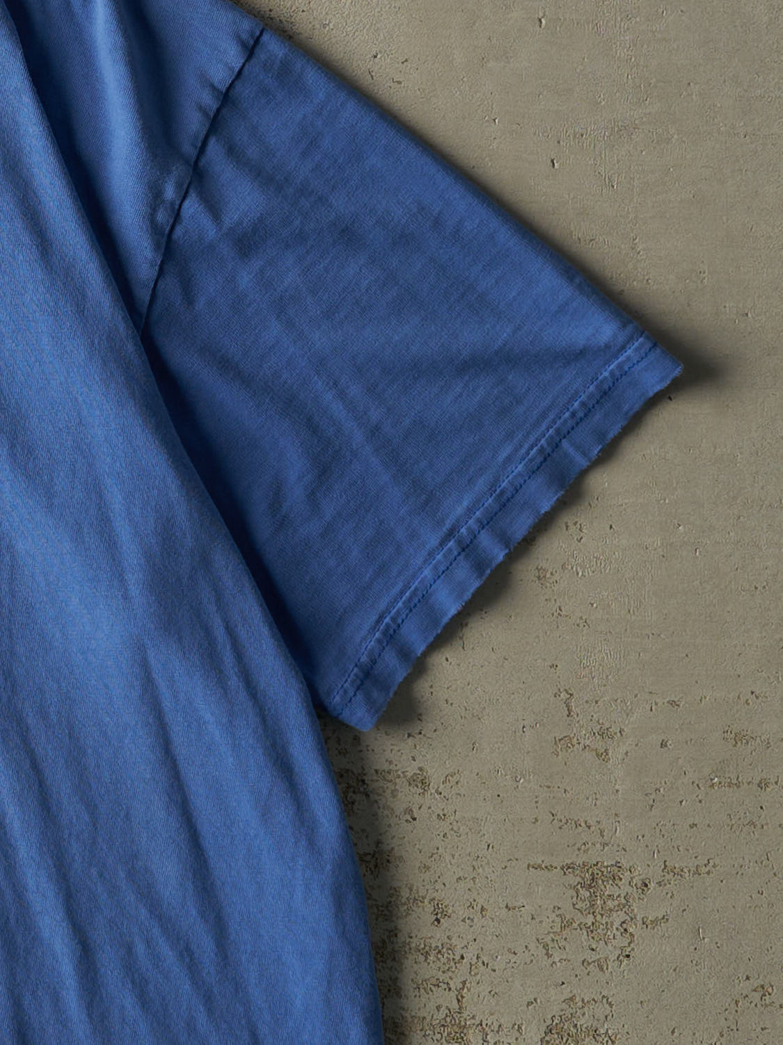 Vintage Y2K Blue Nike Embroidered Swoosh Tee (L)