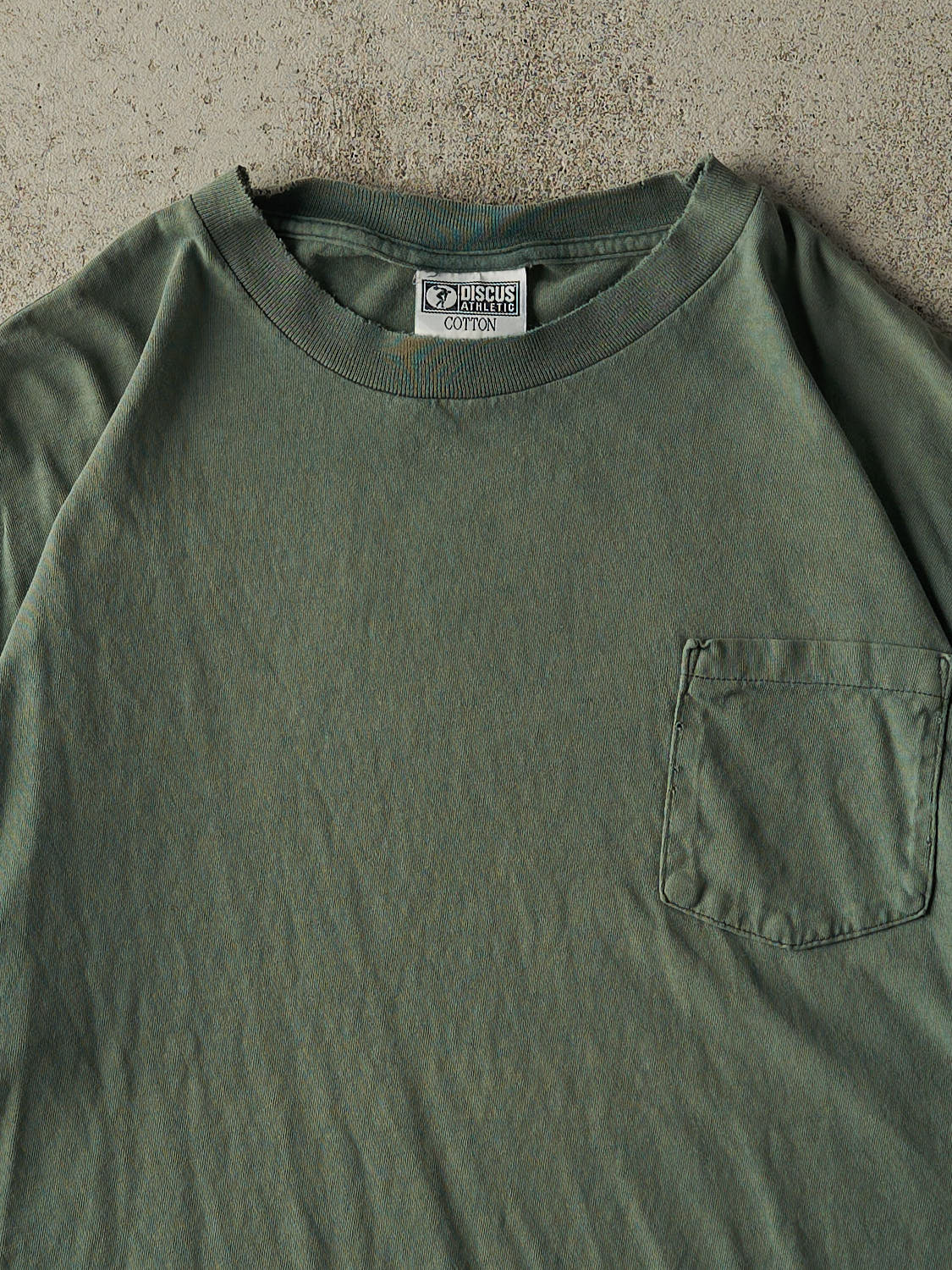 Vintage 90s Sun Faded Green Discus Athletic Blank Pocket Tee (L/XL)