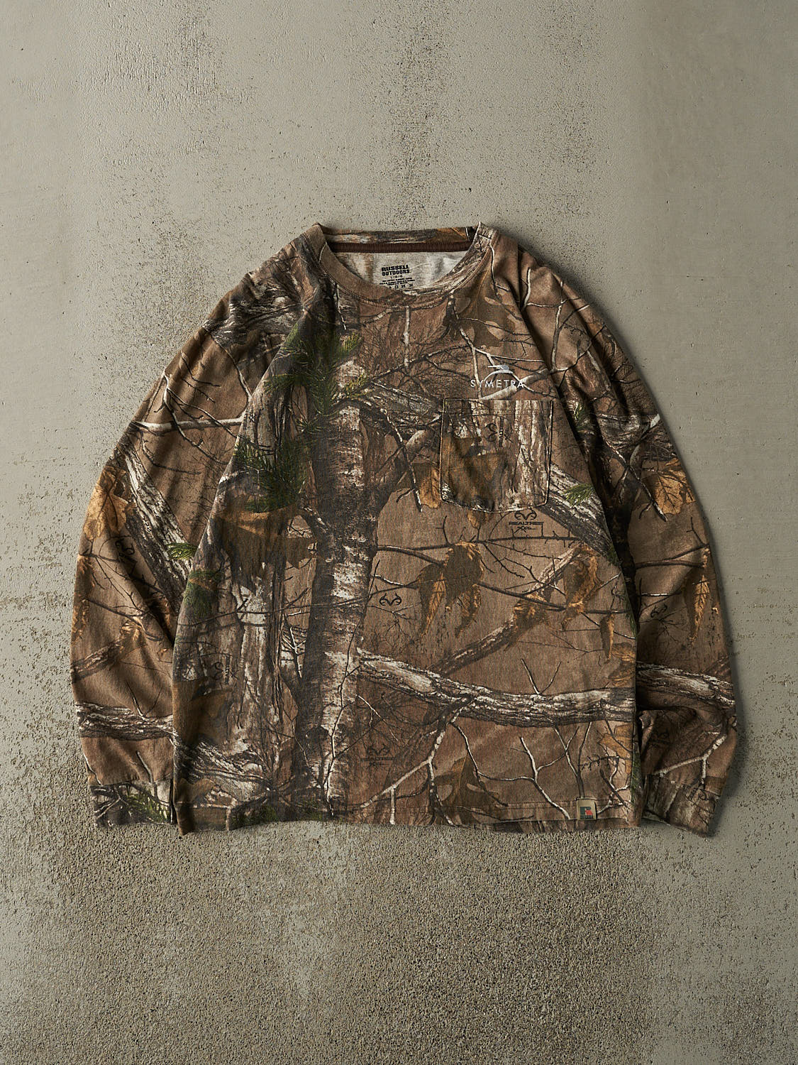 Vintage Y2K Camo Realtree x Russell Outdoors Embroidered Long Sleeve (M)