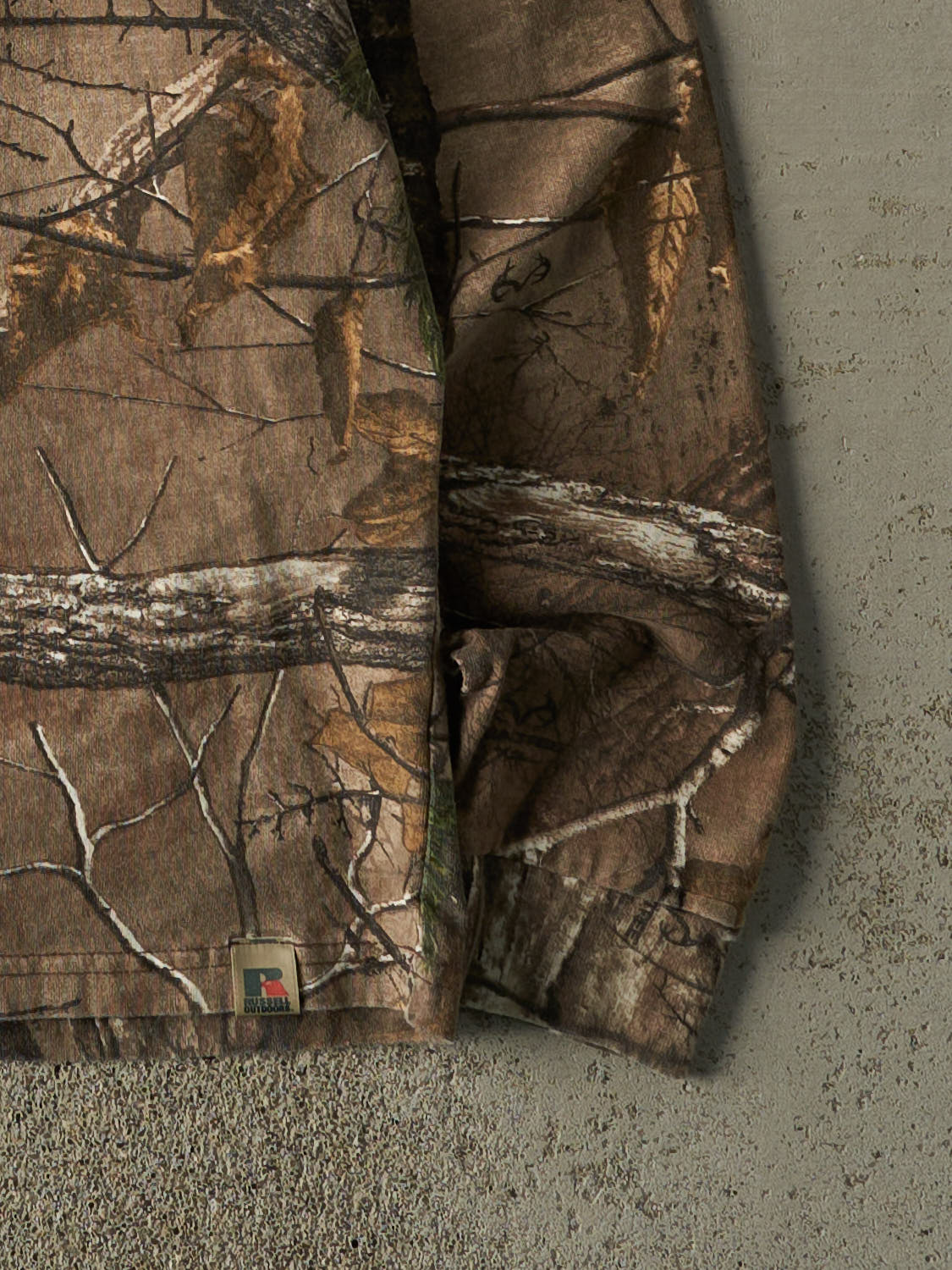 Vintage Y2K Camo Realtree x Russell Outdoors Embroidered Long Sleeve (M)