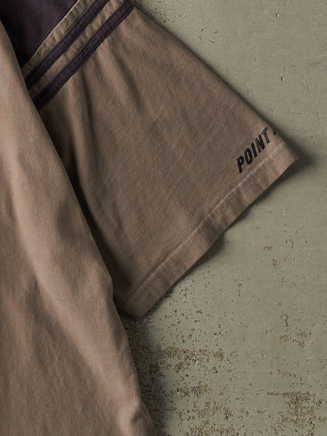 Vintage 90s Beige & Navy Point Zero Tee (L/XL)