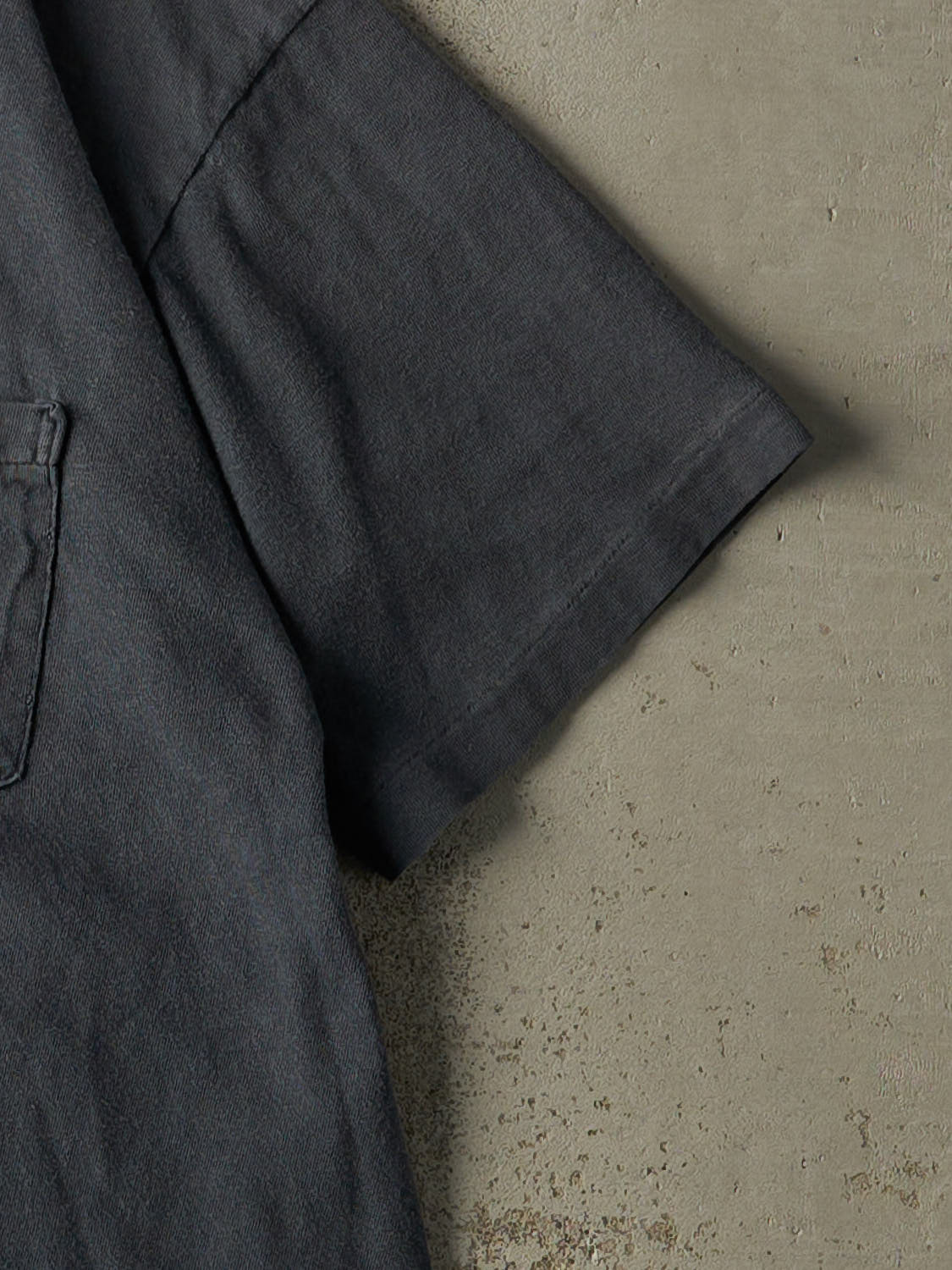 Vintage 80s Charcoal Grey Blank Single Stitch Pocket Tee (M)