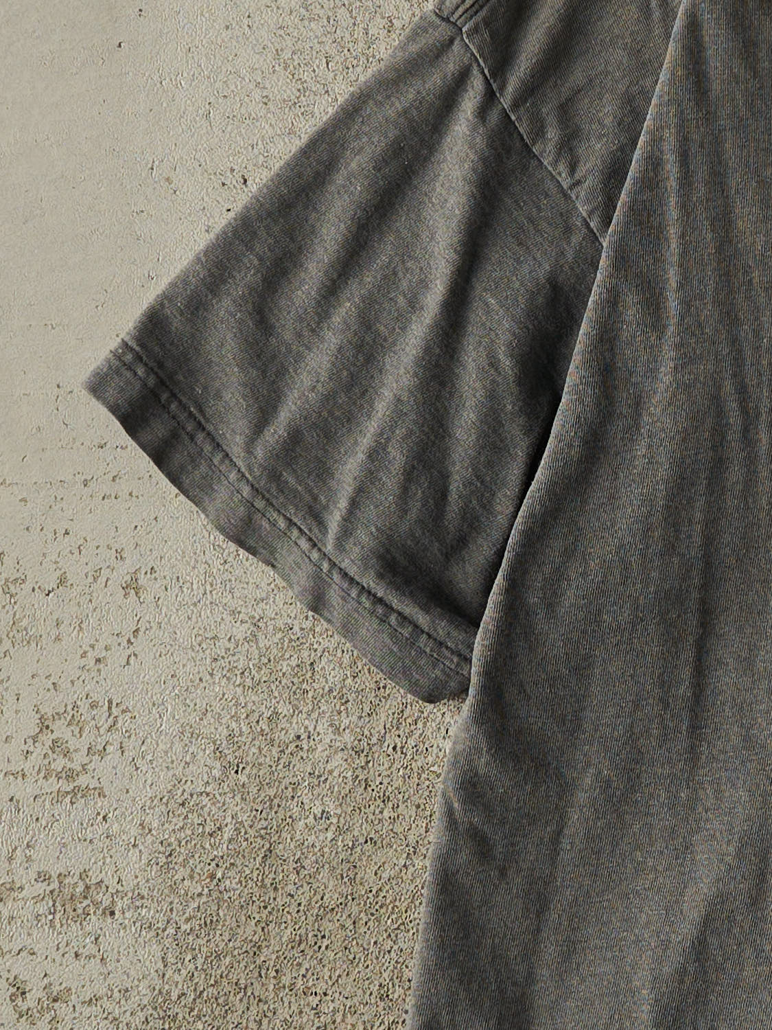 Vintage Y2K Charcoal Grey Reebok Tee (L)