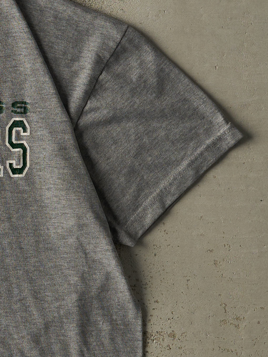 Vintage 90s Grey Holy Cross Crusaders Tee (M)