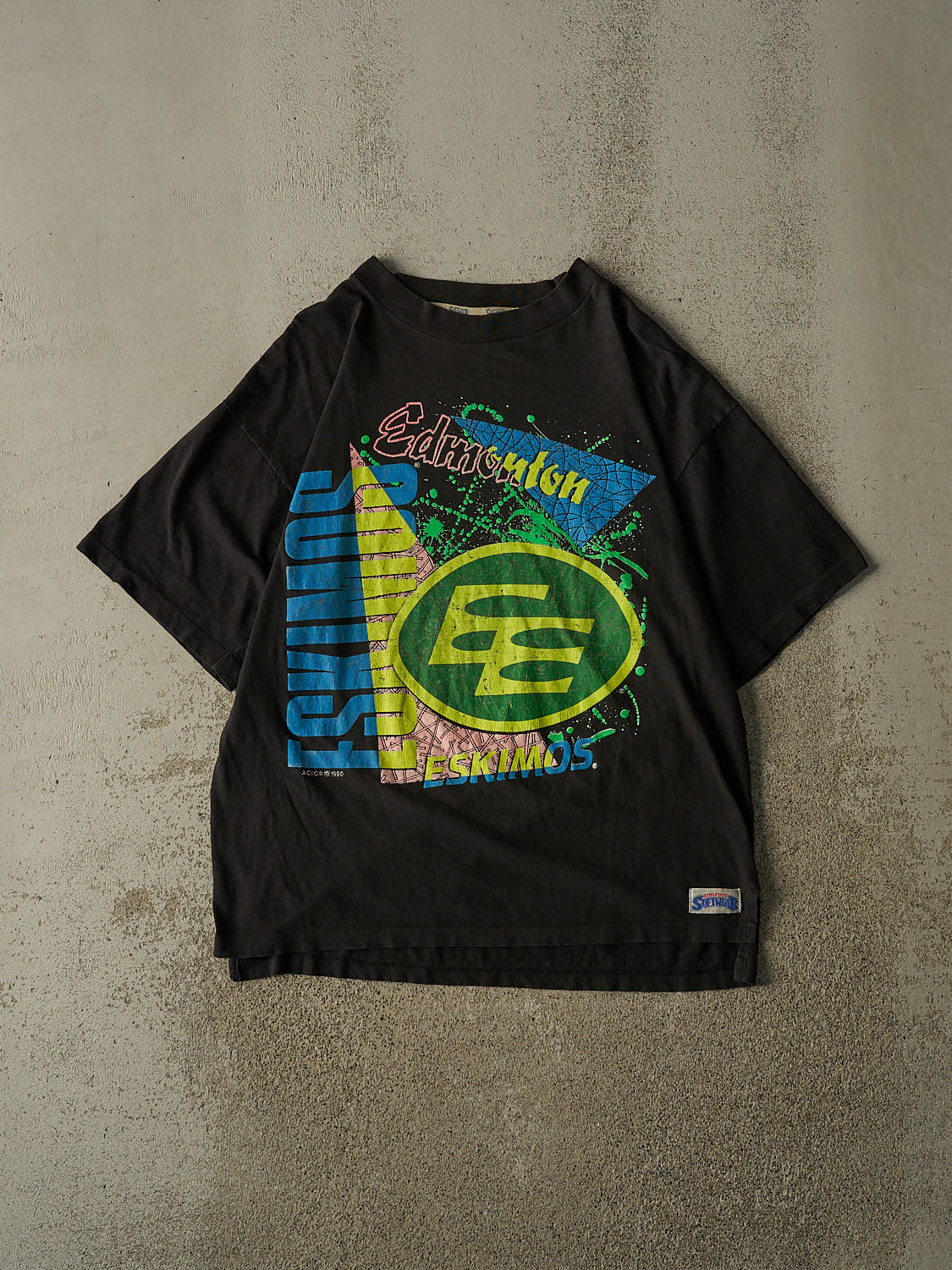 Vintage 90' Faded Black Edmonton Eskimos Single Stitch Tee (L/XL)