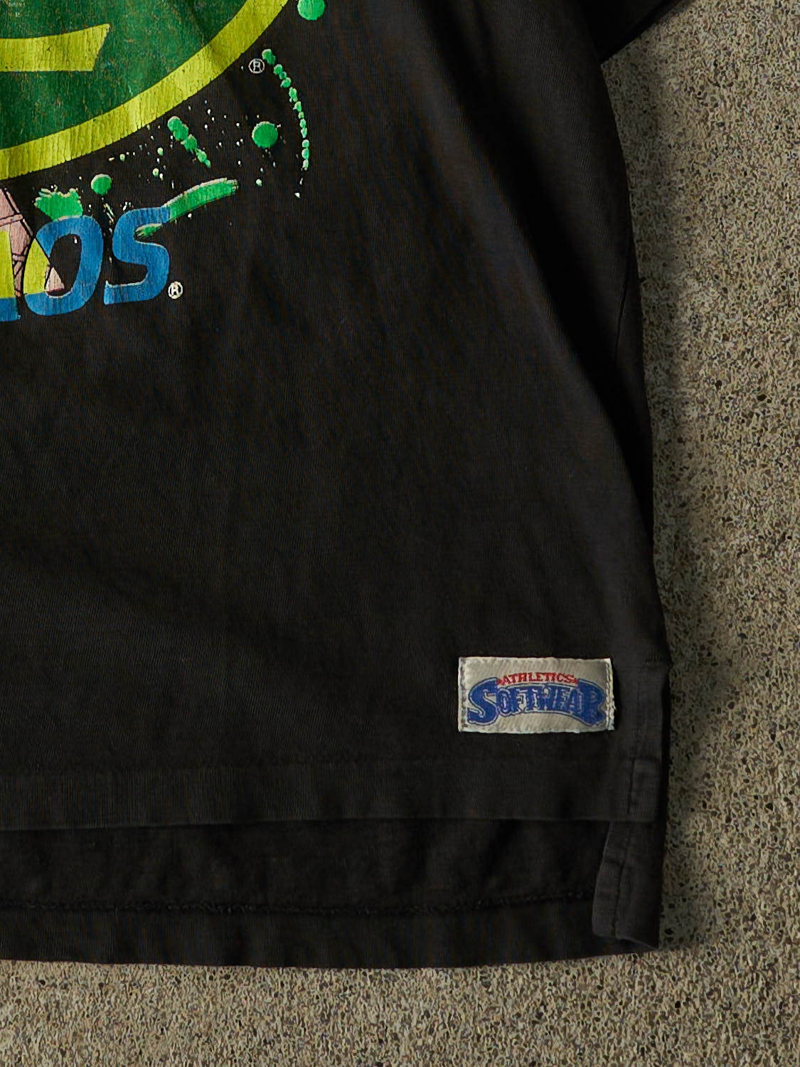 Vintage 90' Faded Black Edmonton Eskimos Single Stitch Tee (L/XL)