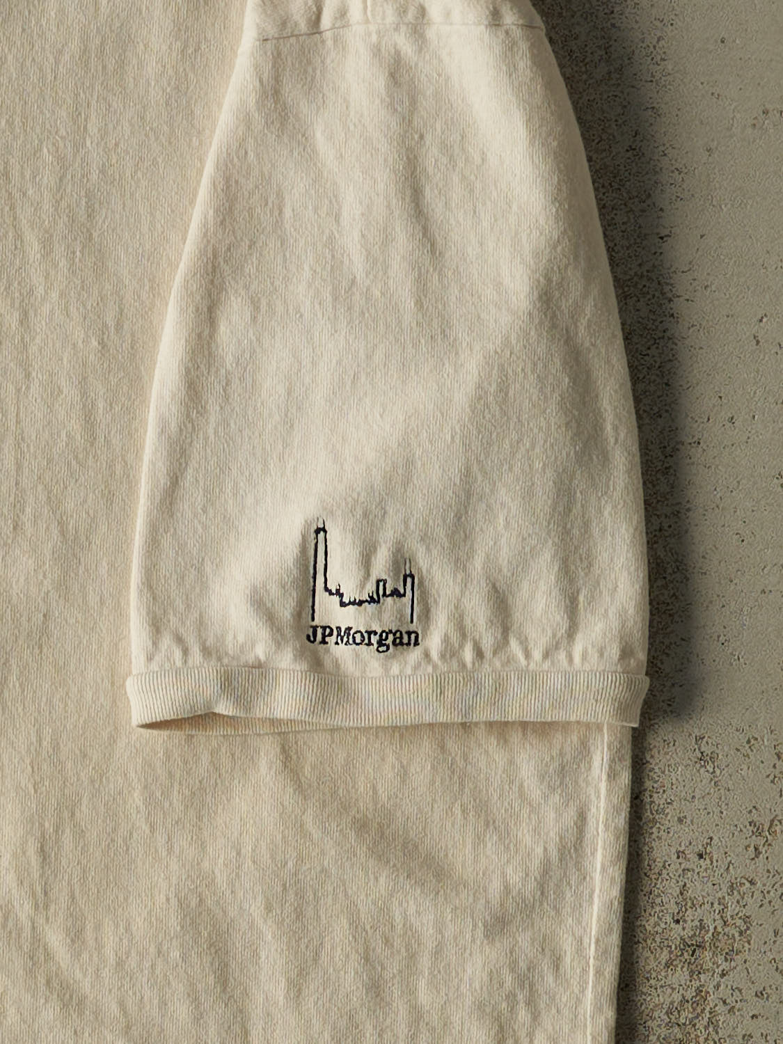 Vintage 90s Beige JP Morgan Quarter Button Tee (L/XL)