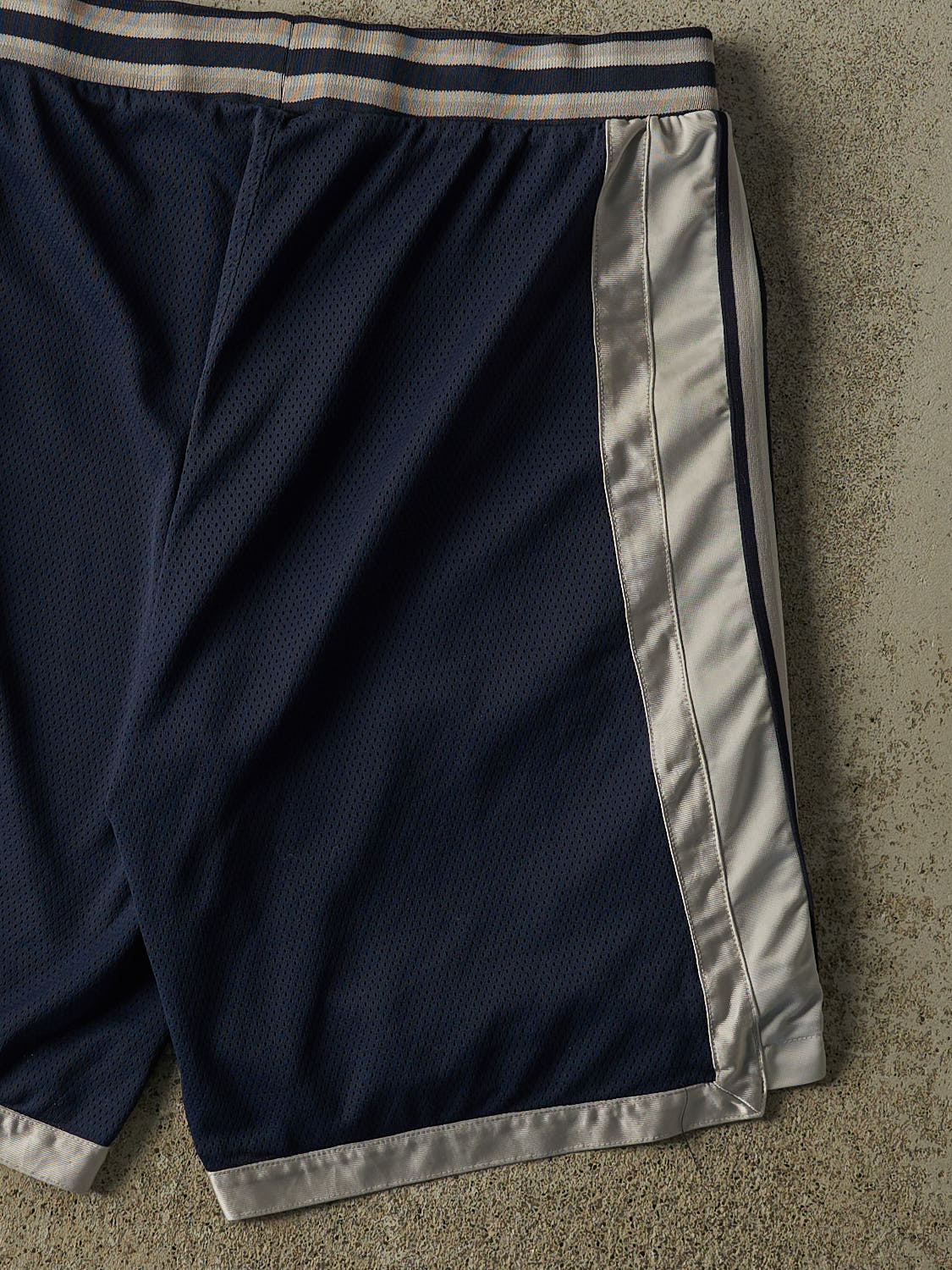 Vintage 90s Navy Blue Reebok Basketball Shorts (35x10)