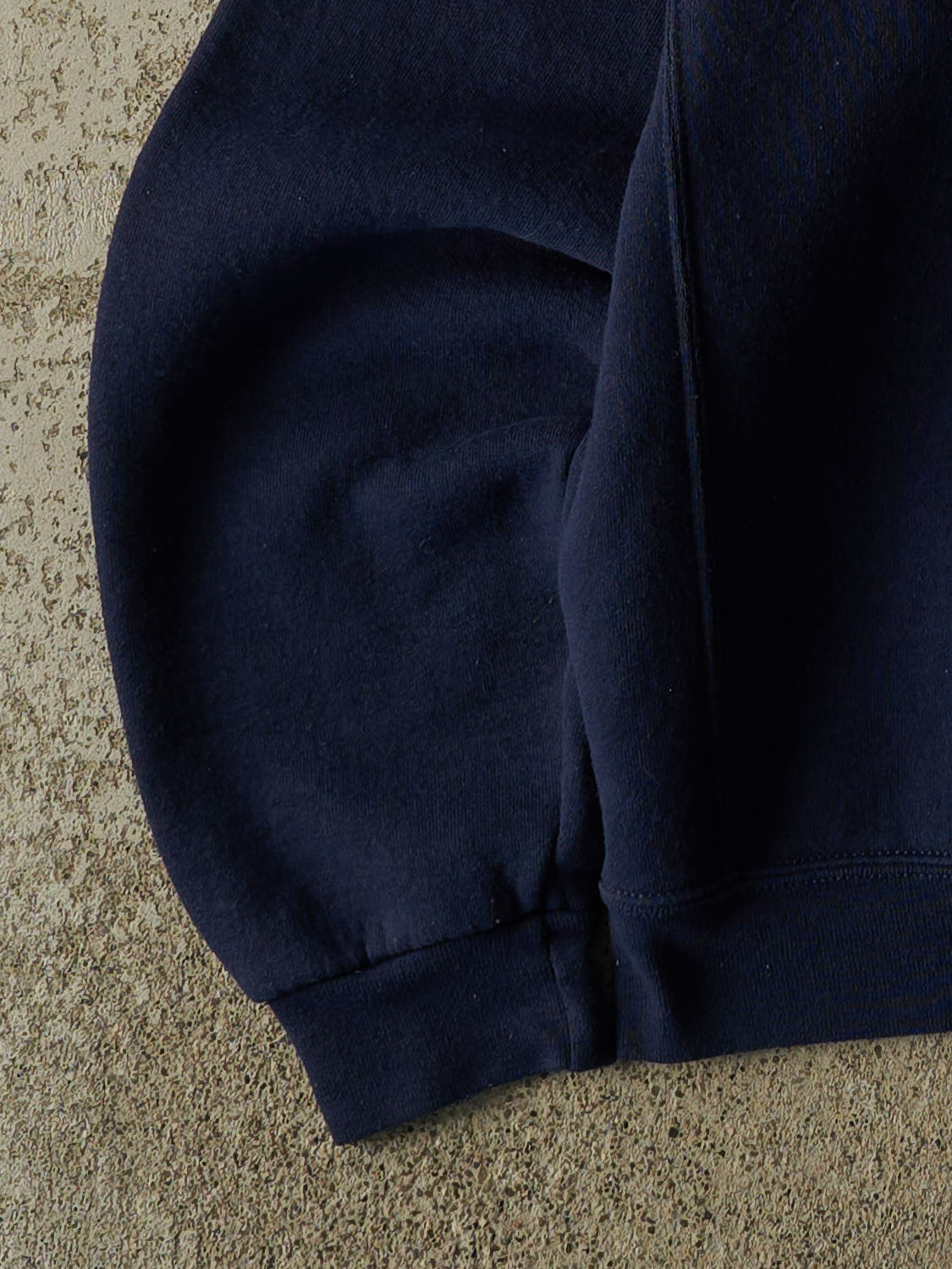 Vintage Y2K Navy Blue Russell Athletic Utah State University Alumni Crewneck (XS/S)