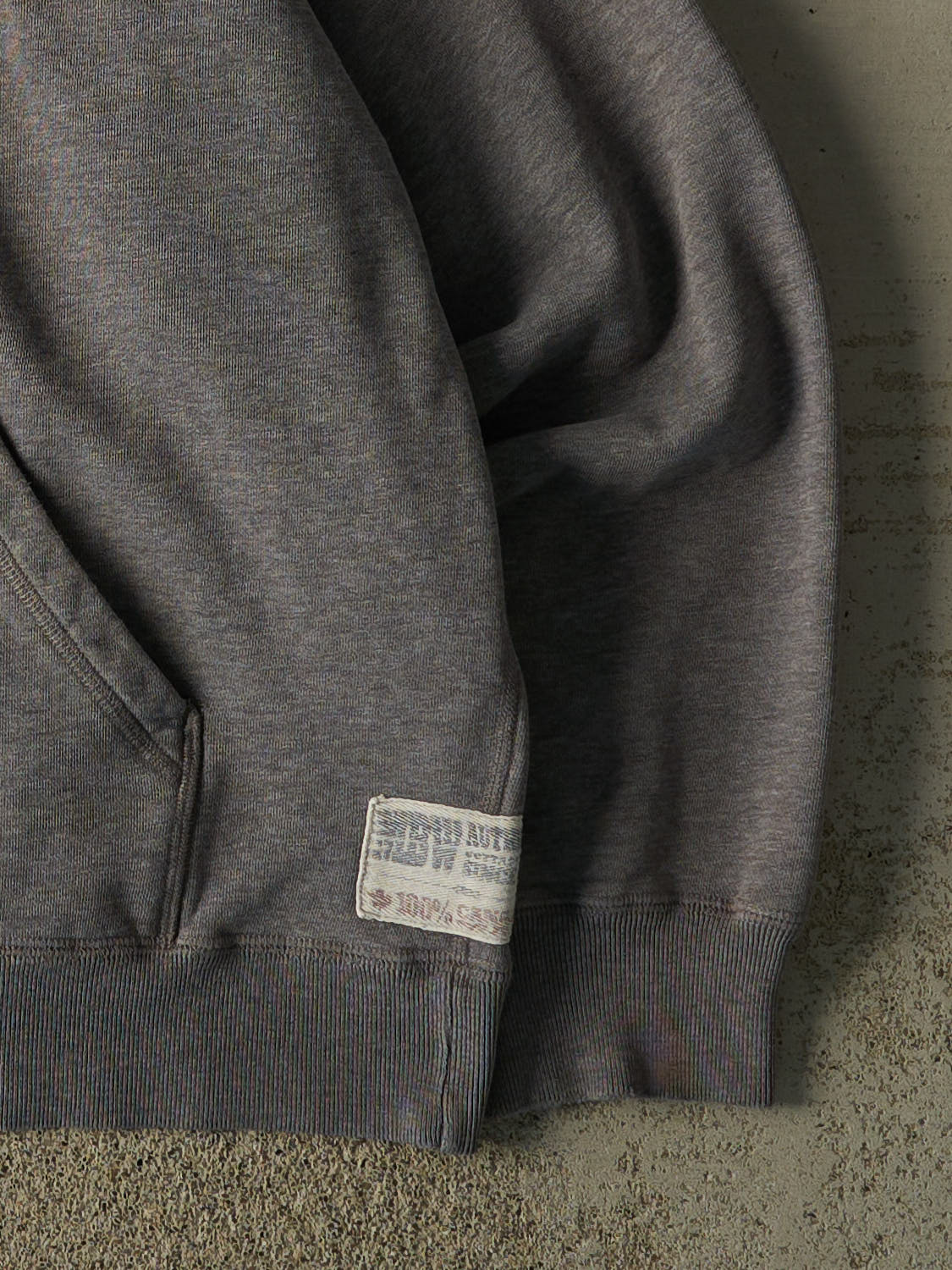 Vintage Y2K Grey Muskoka Embroidered Hoodie (M/L)