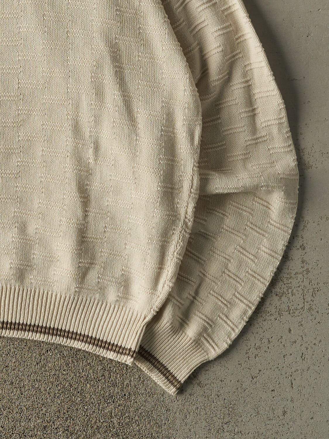 Vintage 90s Beige Embroidered Knit (XL)