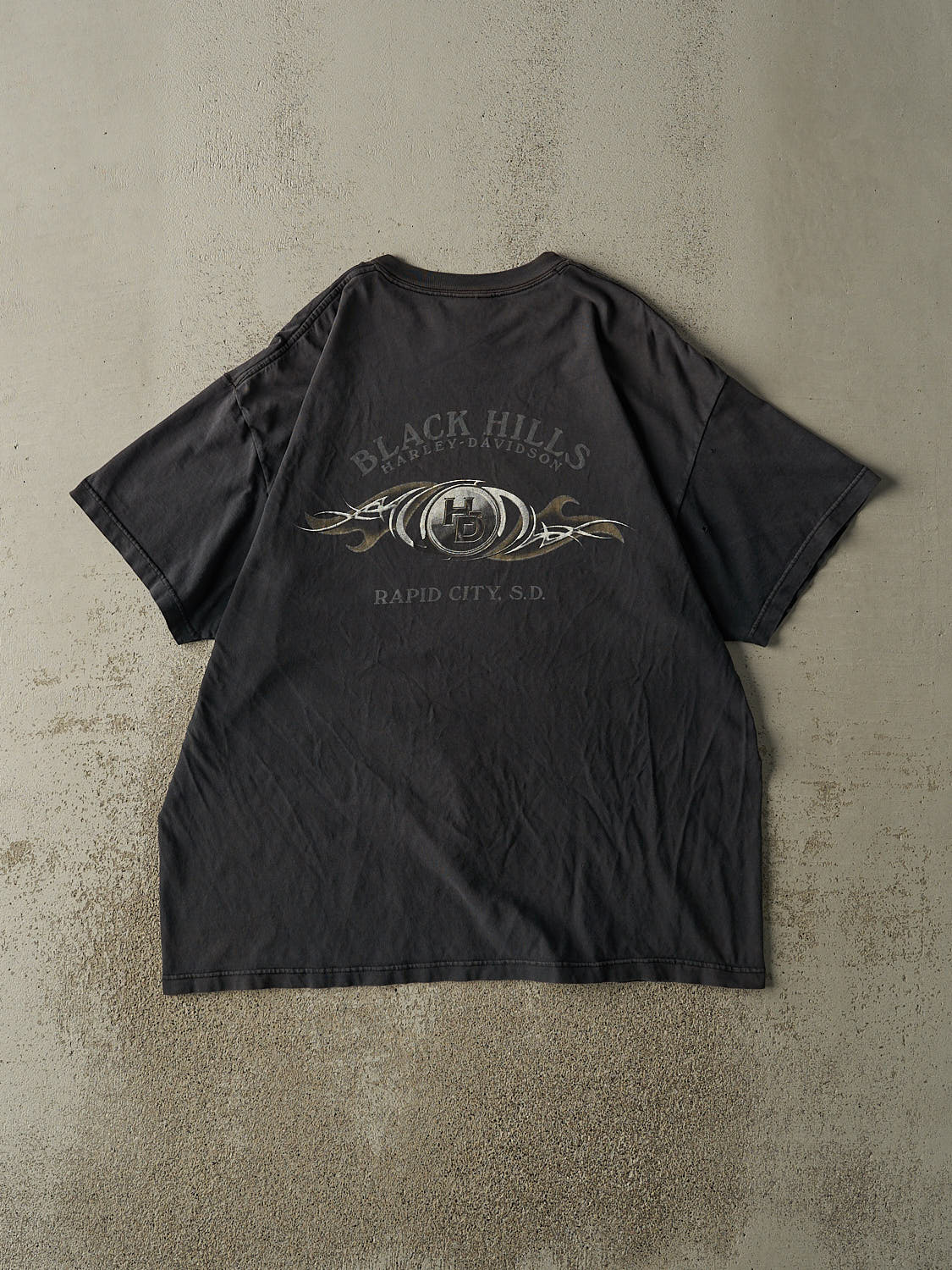 Vintage 04' Faded Black Harley Davidson Rapid City, SD Tee (XL/XXL)