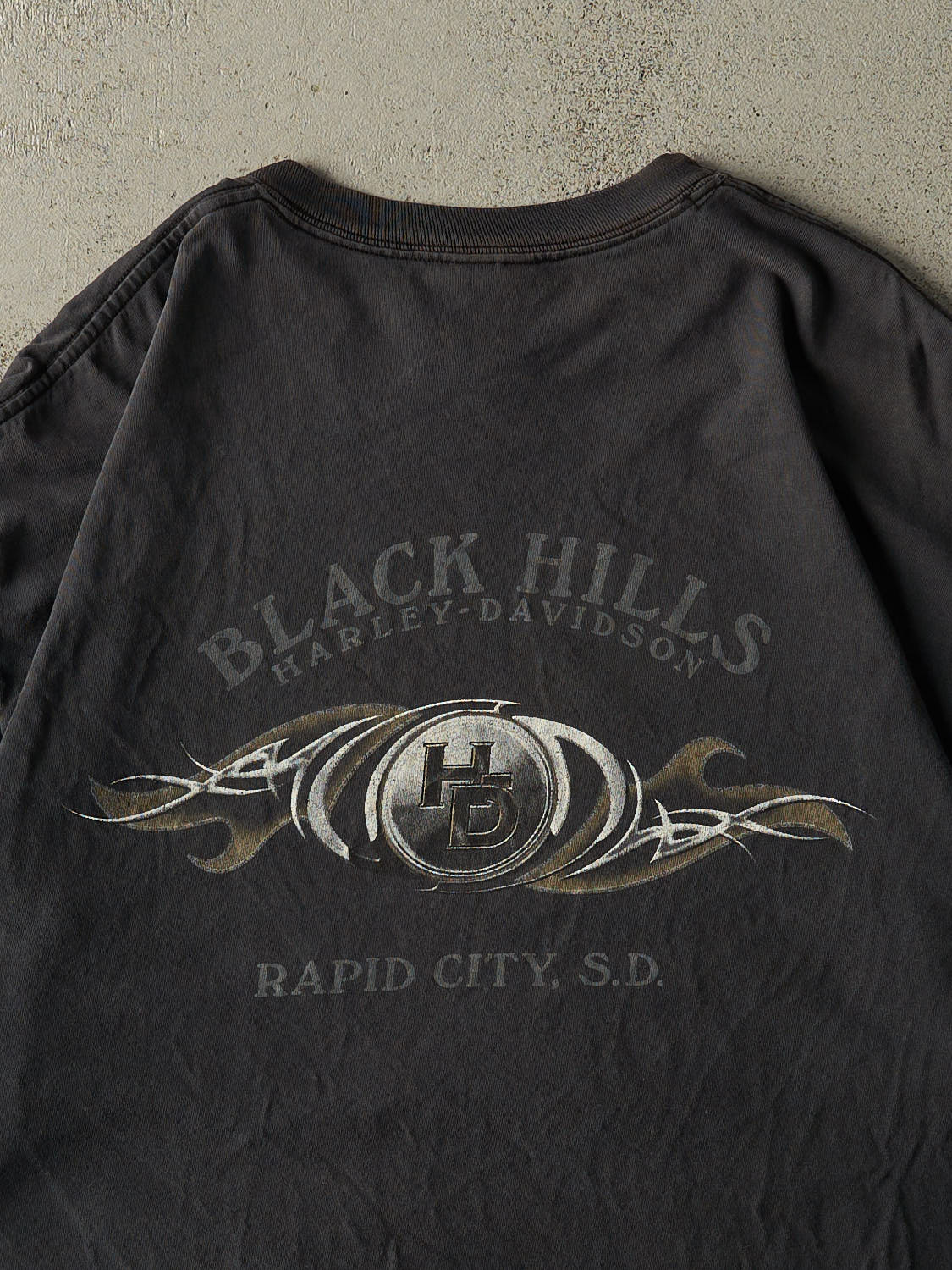 Vintage 04' Faded Black Harley Davidson Rapid City, SD Tee (XL/XXL)