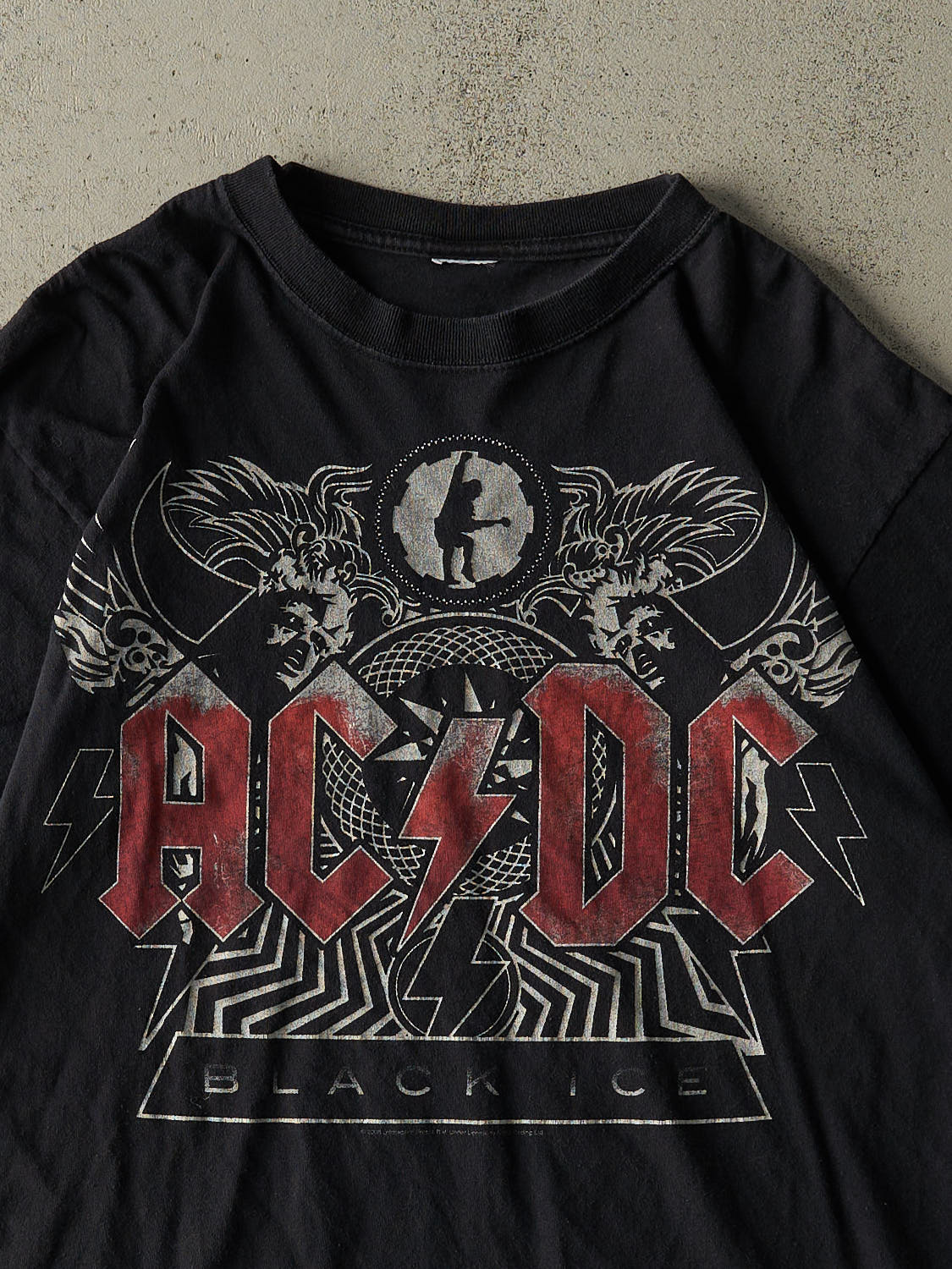Vintage 08' Black AC/DC "Black Ice" Tee (M/L)