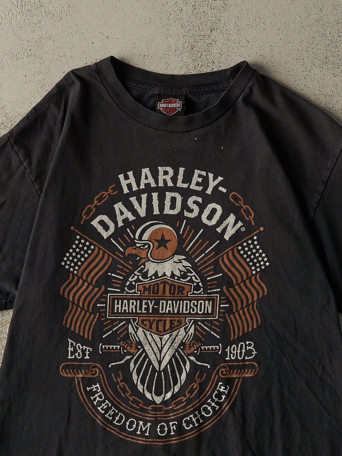 Vintage 17' Faded Black Harley Davidson Bloomingdale IL Tee (M/L)