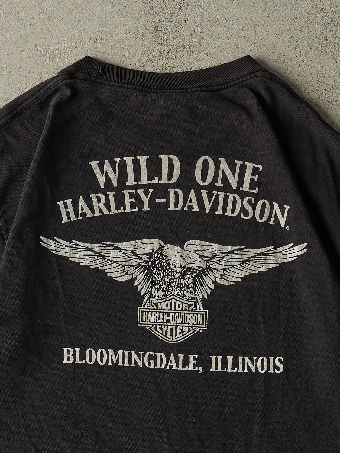 Vintage 17' Faded Black Harley Davidson Bloomingdale IL Tee (M/L)