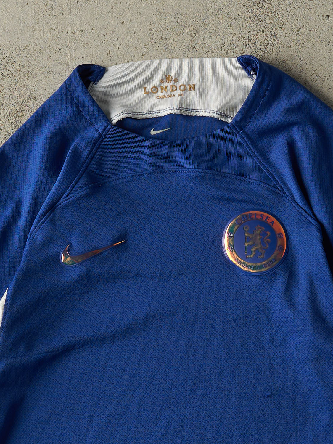 Vintage Y2K Blue Nike Chelsea Soccer Jersey (S/M)