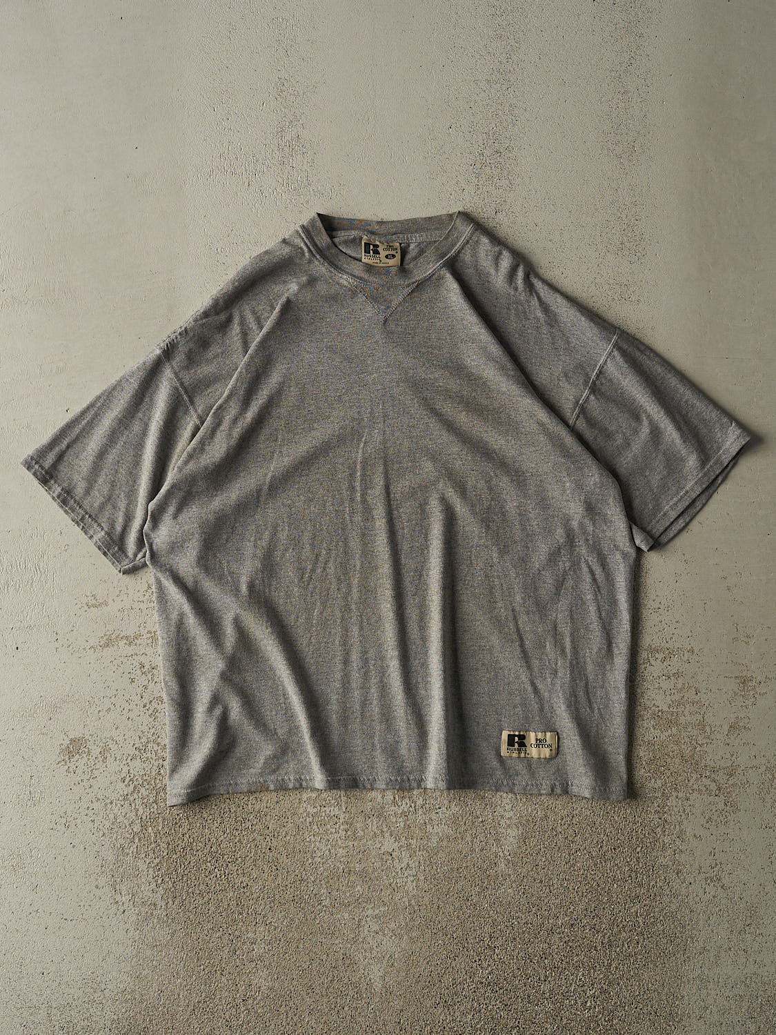 Vintage Y2K Grey Russell Athletic Blank Tee (XL/XXL)