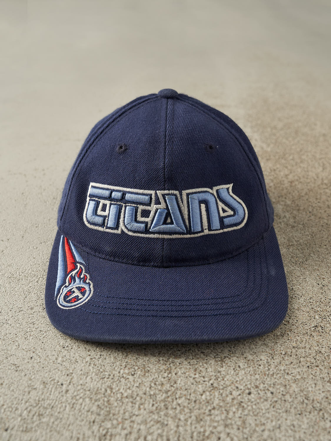 Vintage 90s Navy Blue Tennesse Titans Embroidered Velcro Hat (O/S)
