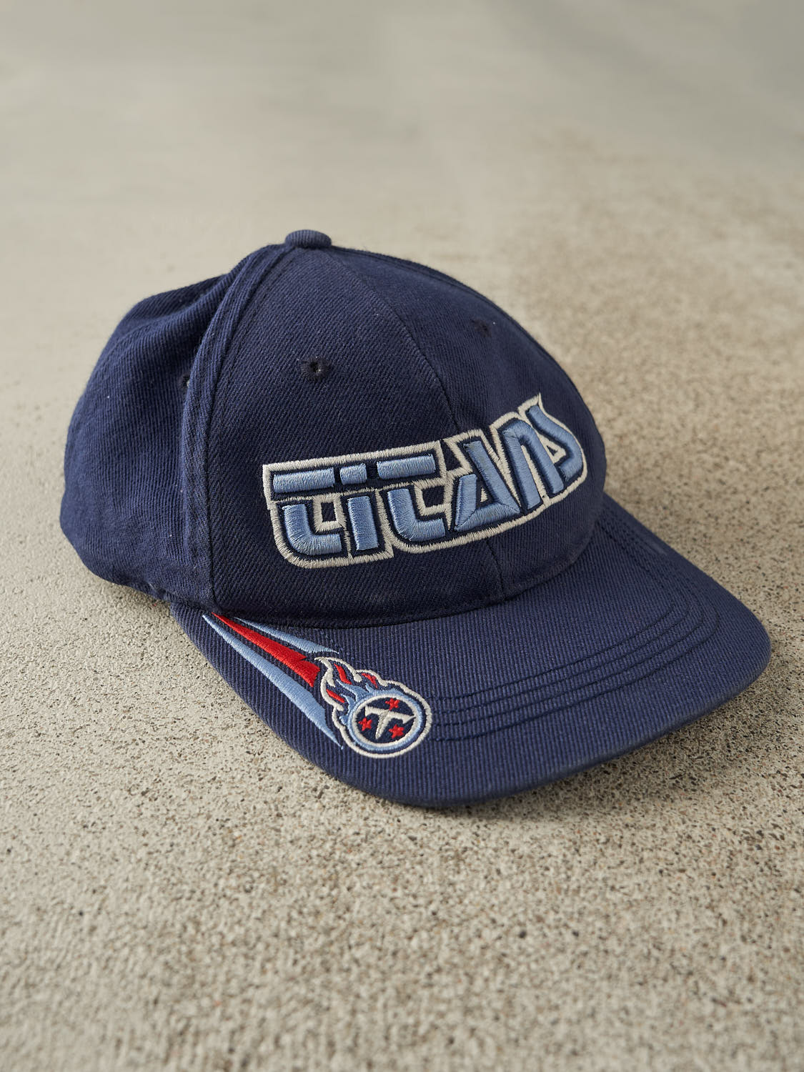 Vintage 90s Navy Blue Tennesse Titans Embroidered Velcro Hat (O/S)