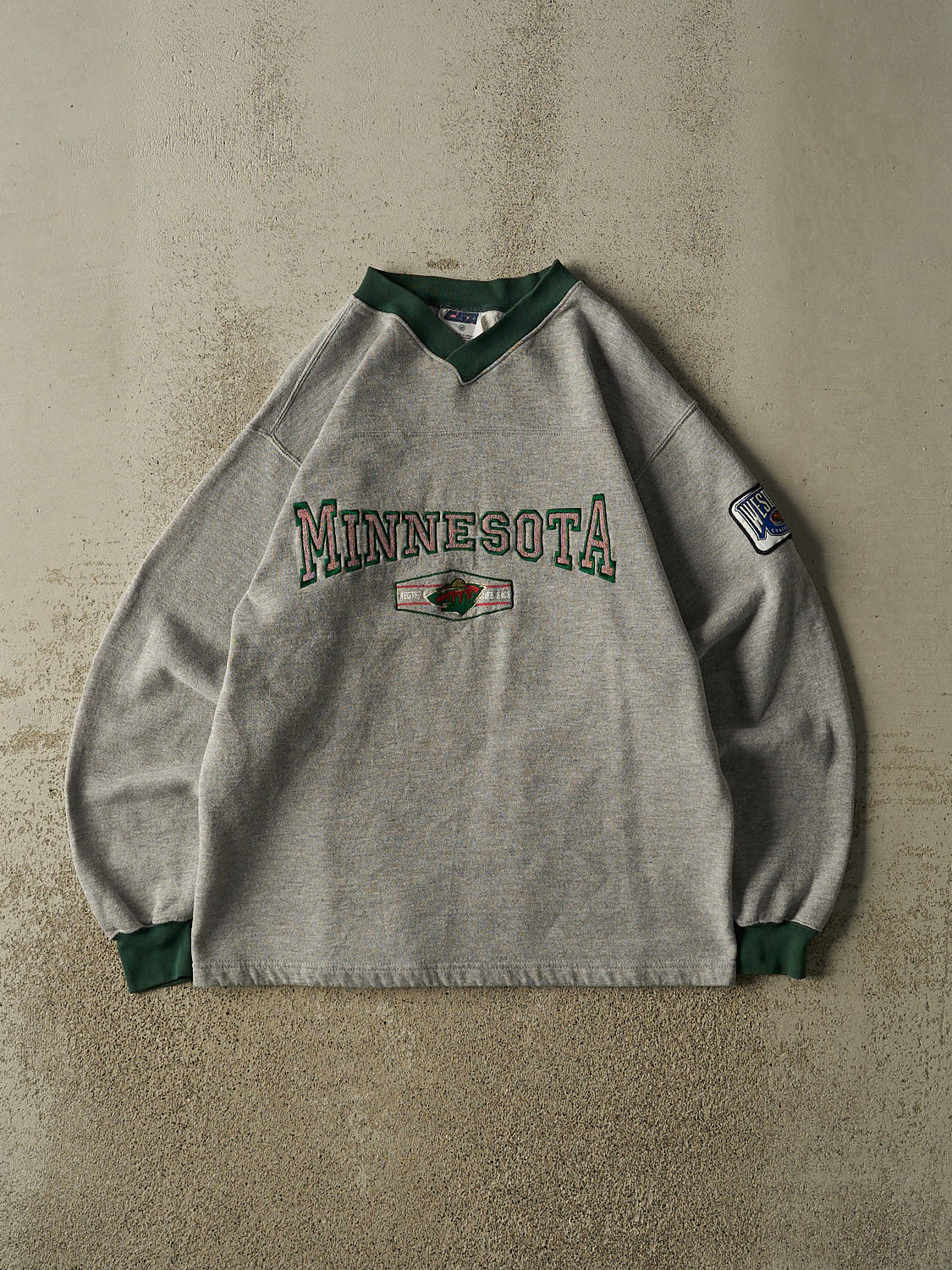 Vintage 90s Grey Minnesota Wild Lightweight Crewneck (M/L)