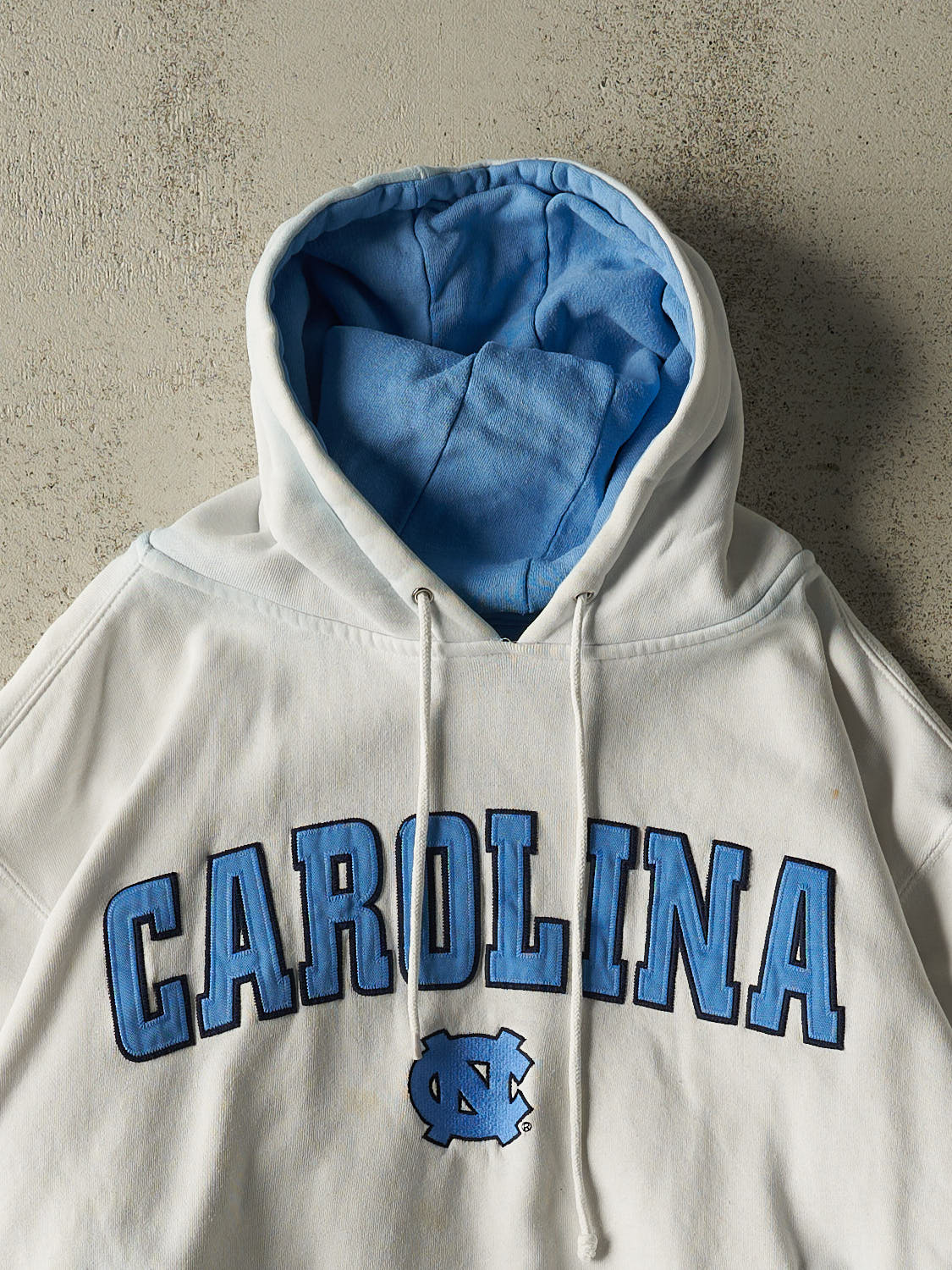 Vintage 90s White University of North Carolina Hoodie (L/XL)