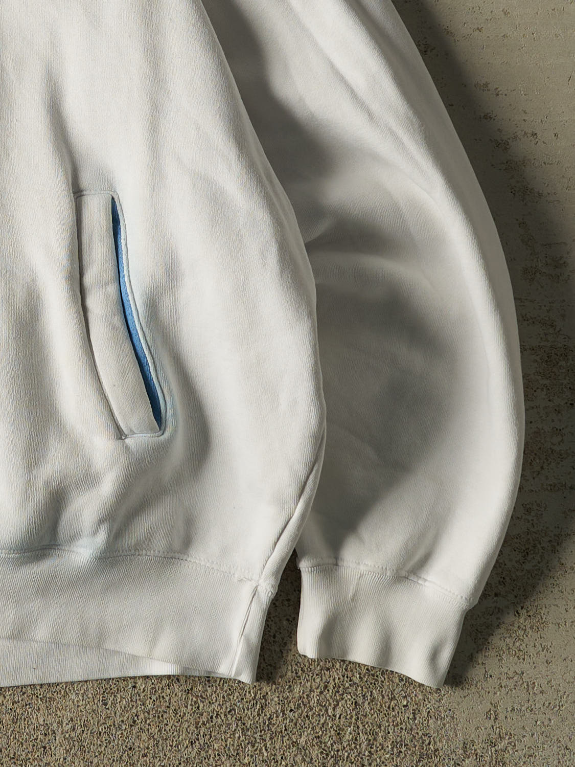Vintage 90s White University of North Carolina Hoodie (L/XL)
