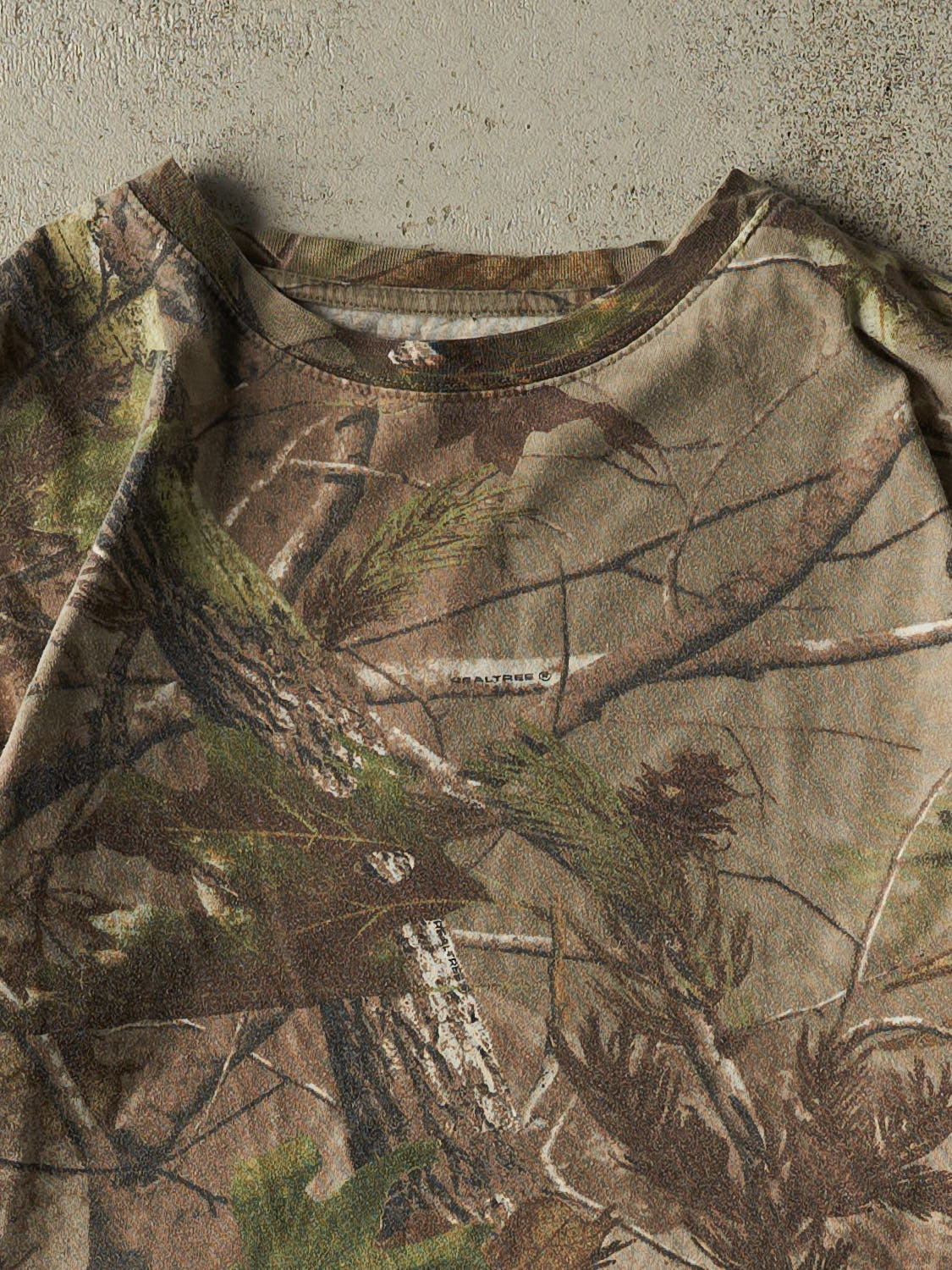 Vintage Y2K Camo Realtree Long Sleeve (L)