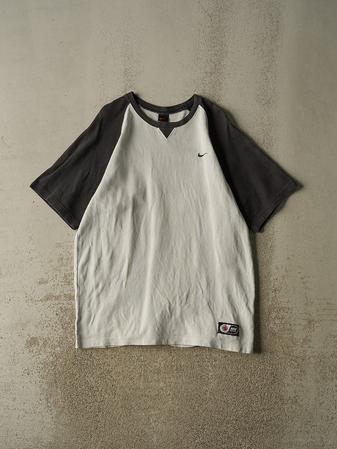 Vintage Y2K Beige Nike Basketball Textured Tee (XL/XXL)