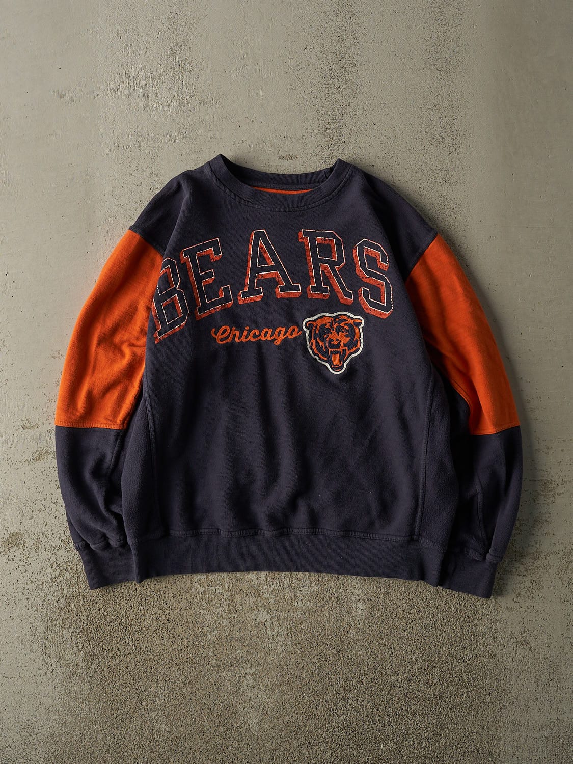 Vintage Y2K Navy Blue Chicago Bears Embroidered Lightweight Crewneck (M)