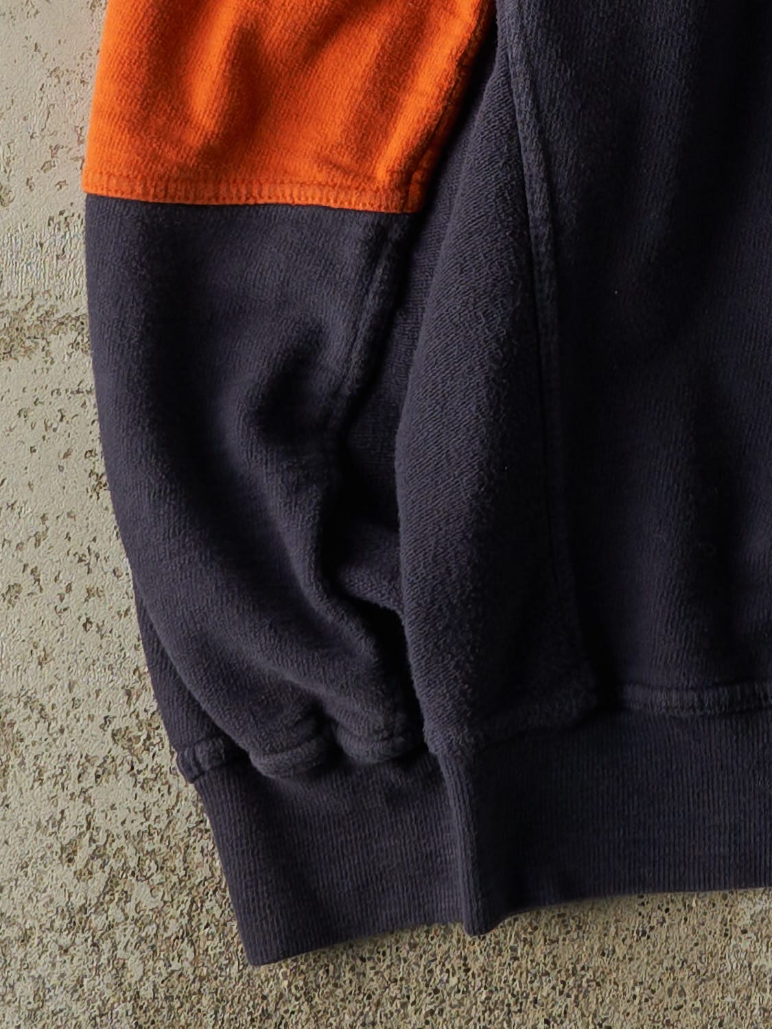 Vintage Y2K Navy Blue Chicago Bears Embroidered Lightweight Crewneck (M)