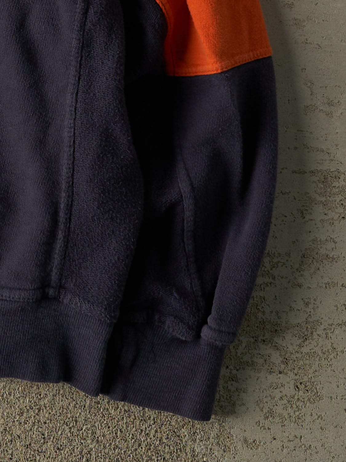 Vintage Y2K Navy Blue Chicago Bears Embroidered Lightweight Crewneck (M)
