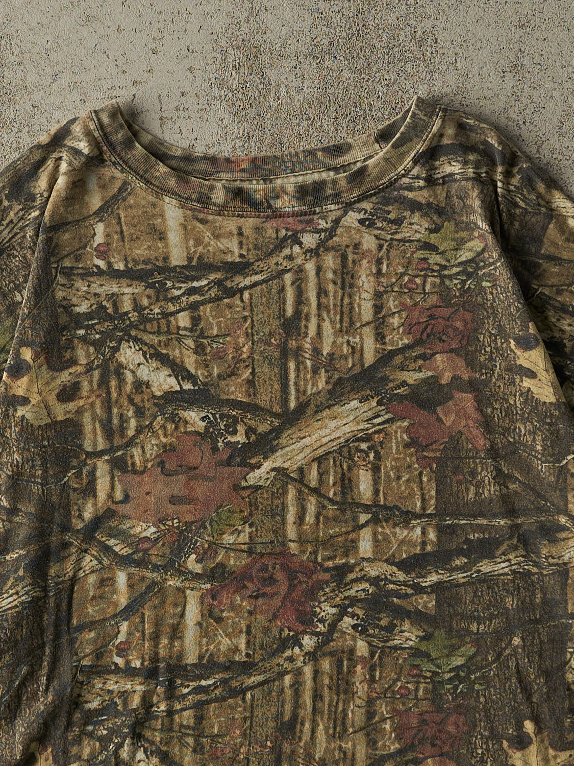 Vintage Y2K Camo Break Up Infinity Tee (M/L)