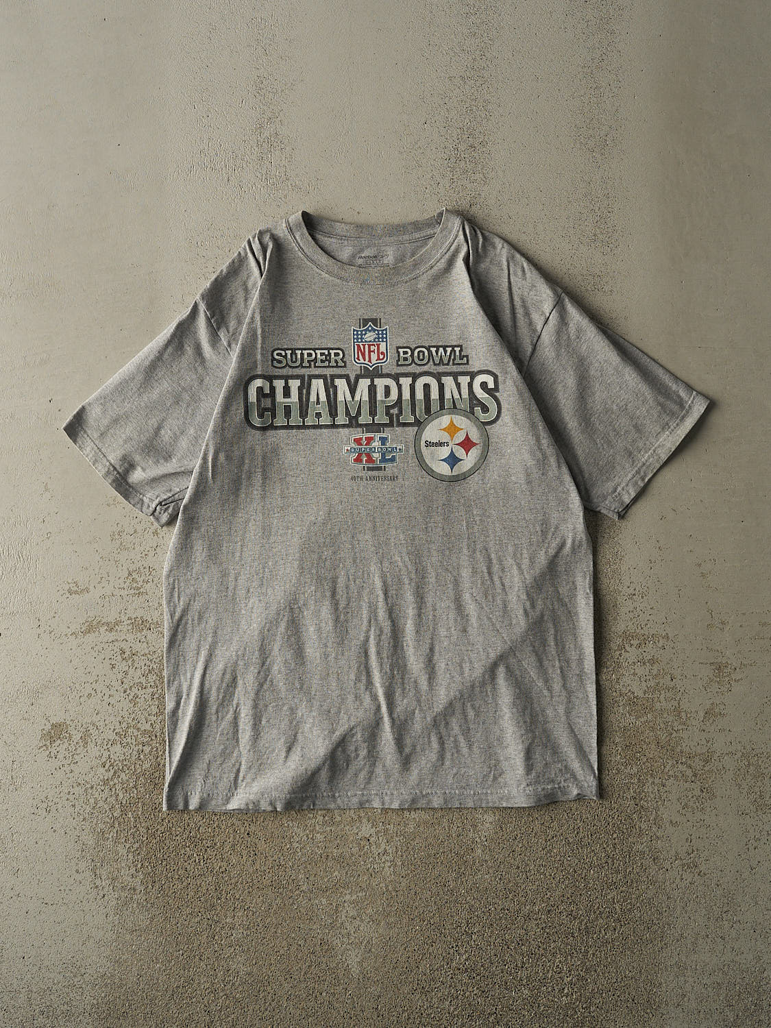 Vintage 06' Grey Pittsburgh Steelers Superbowl Champions Tee (L/XL)