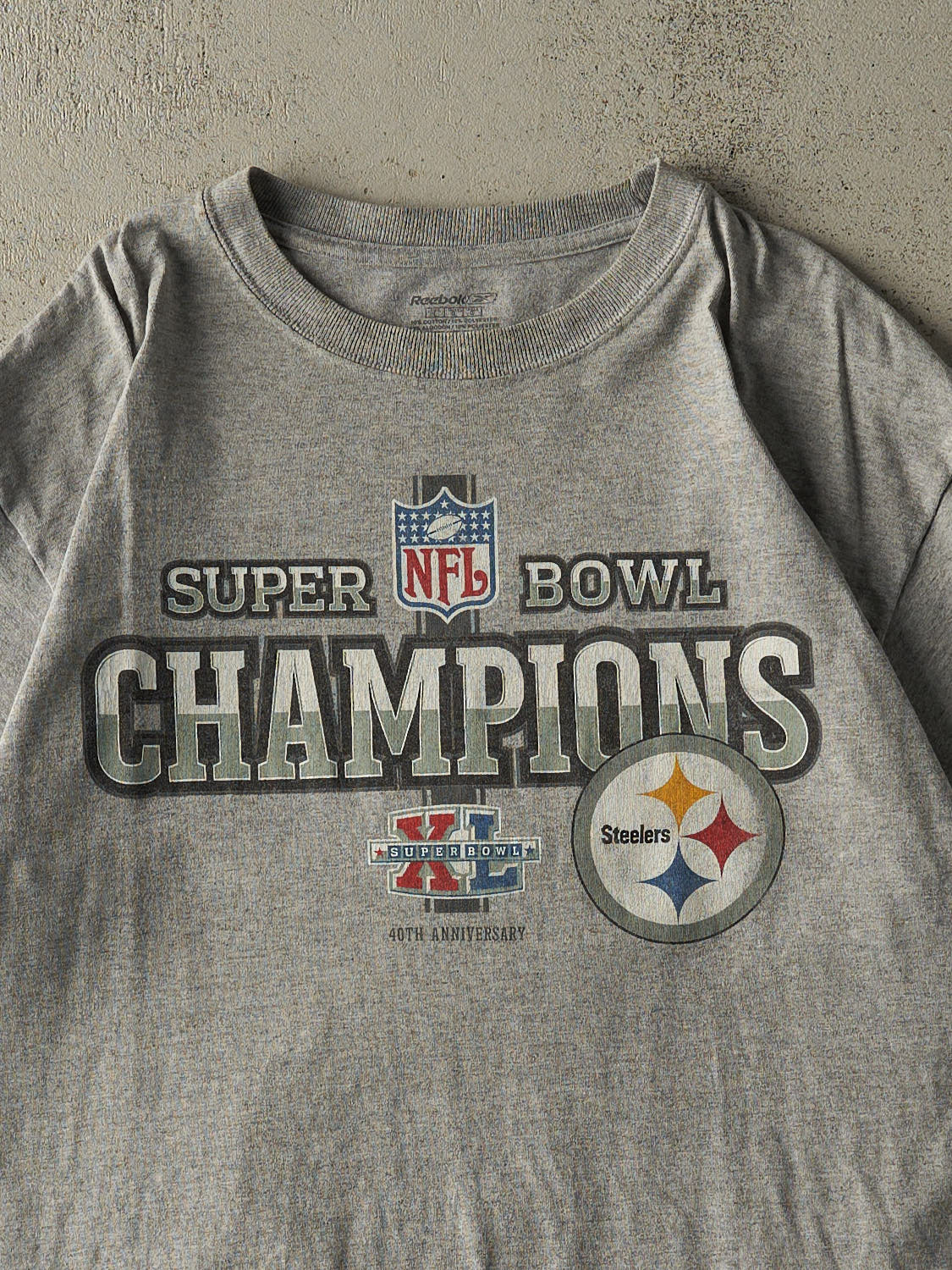 Vintage 06' Grey Pittsburgh Steelers Superbowl Champions Tee (L/XL)