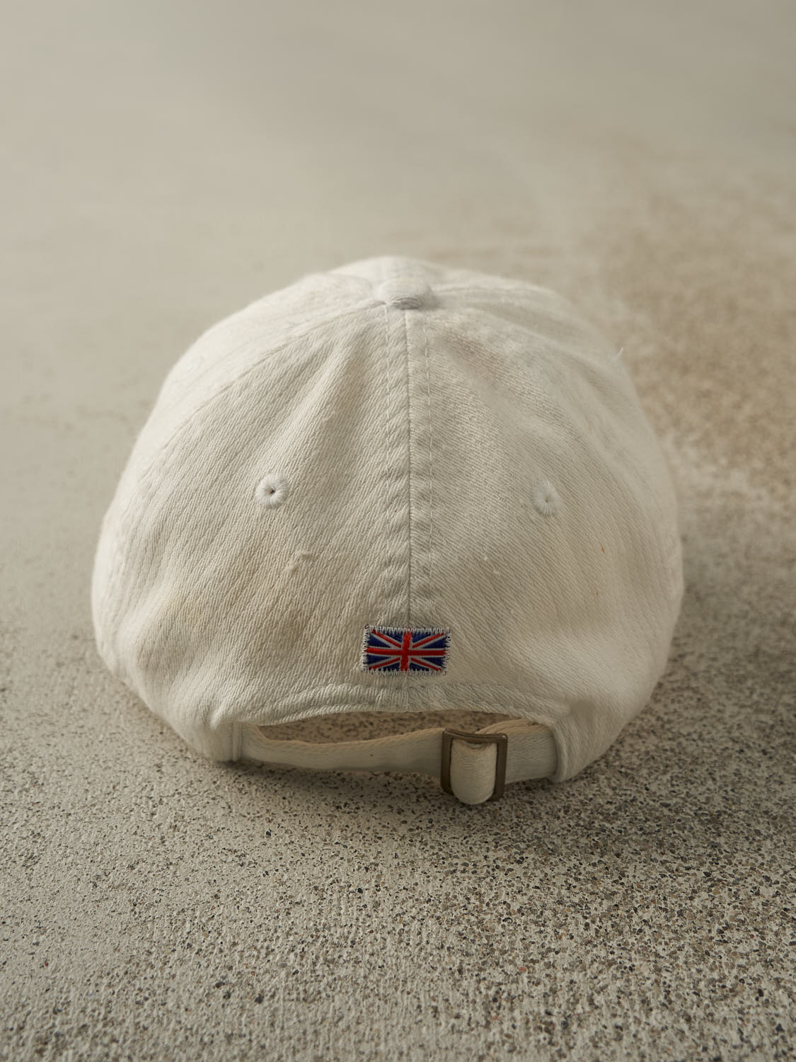 Vintage Y2K White Reebok Strapback (O/S)