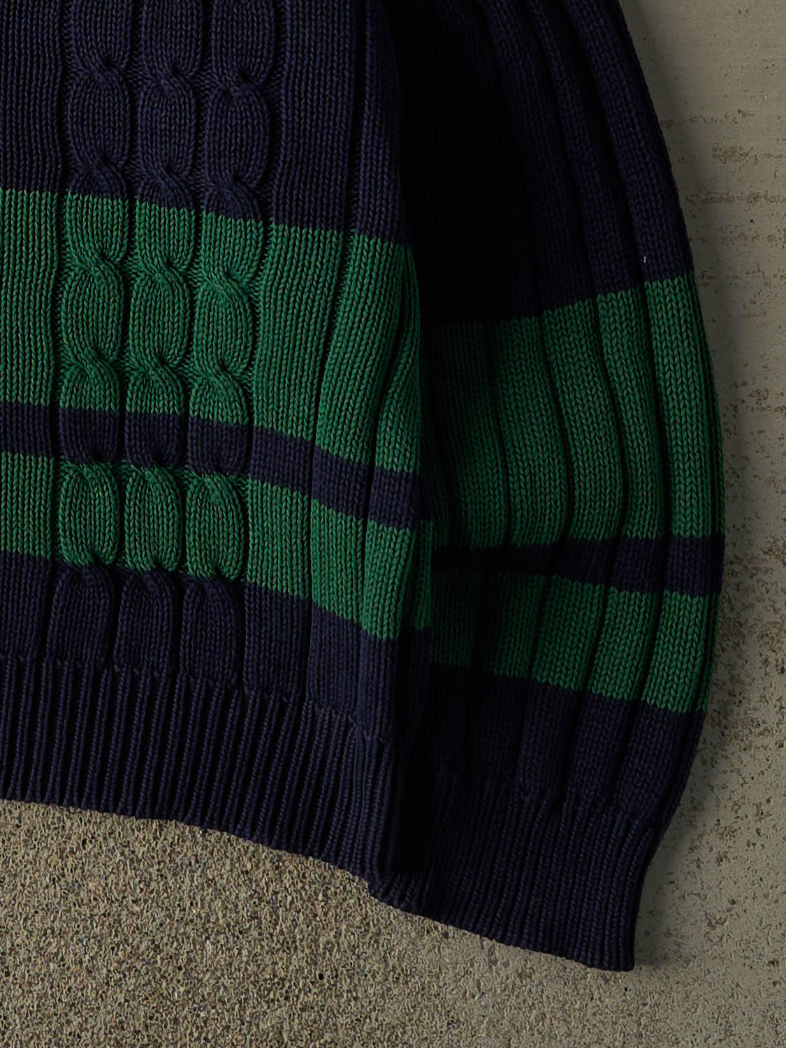 Vintage 90s Navy Blue & Green Izod Embroidered Cable Knit (M/L)