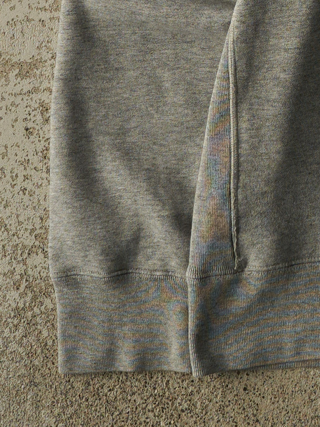 Vintage Y2K Grey Eddie Bauer Logo Crewneck (S/M)